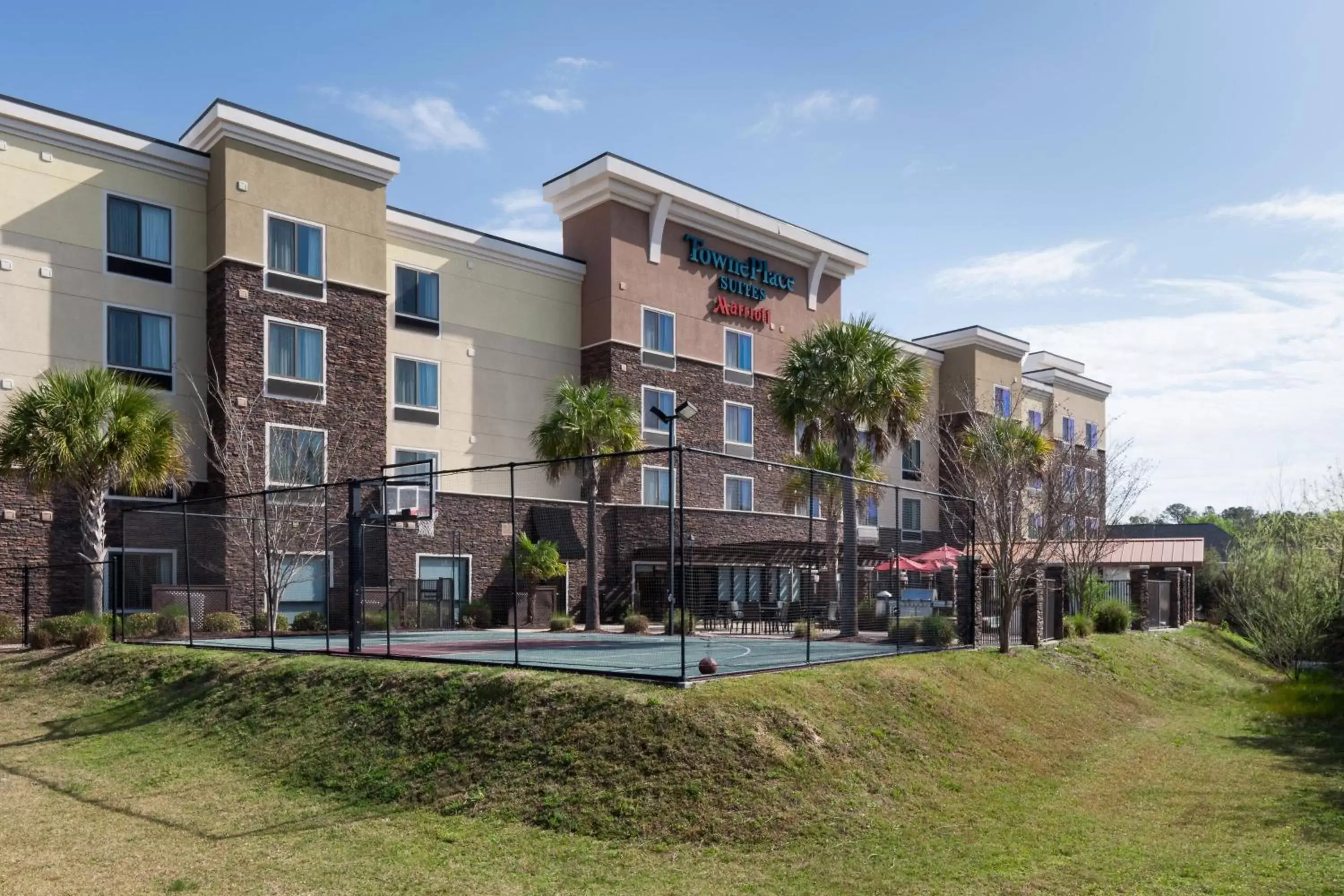 Property Building in TownePlace Suites Columbia Southeast / Fort Jackson