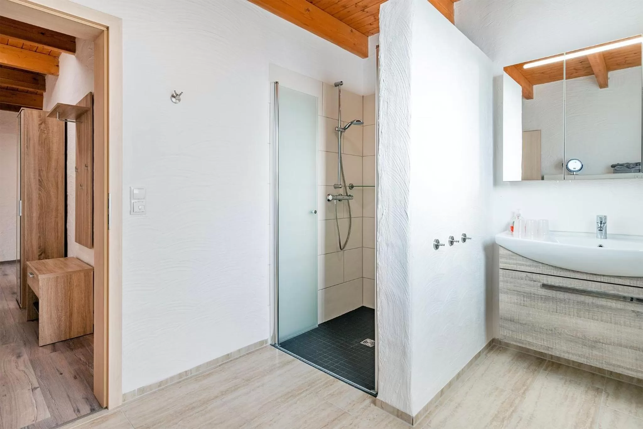 Bathroom, Bed in Villa Moorstern am Badesee Tannenhausen