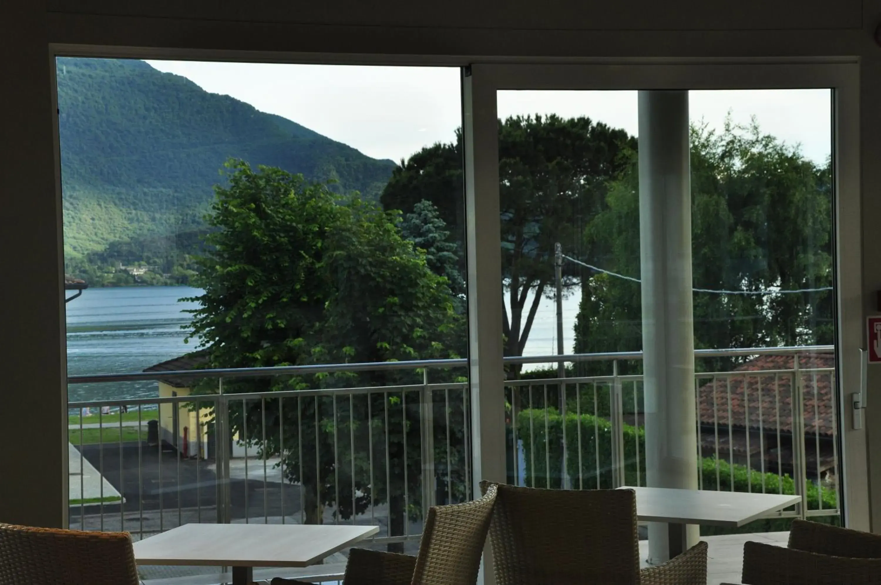 Lake view, Balcony/Terrace in Hotel Vischi