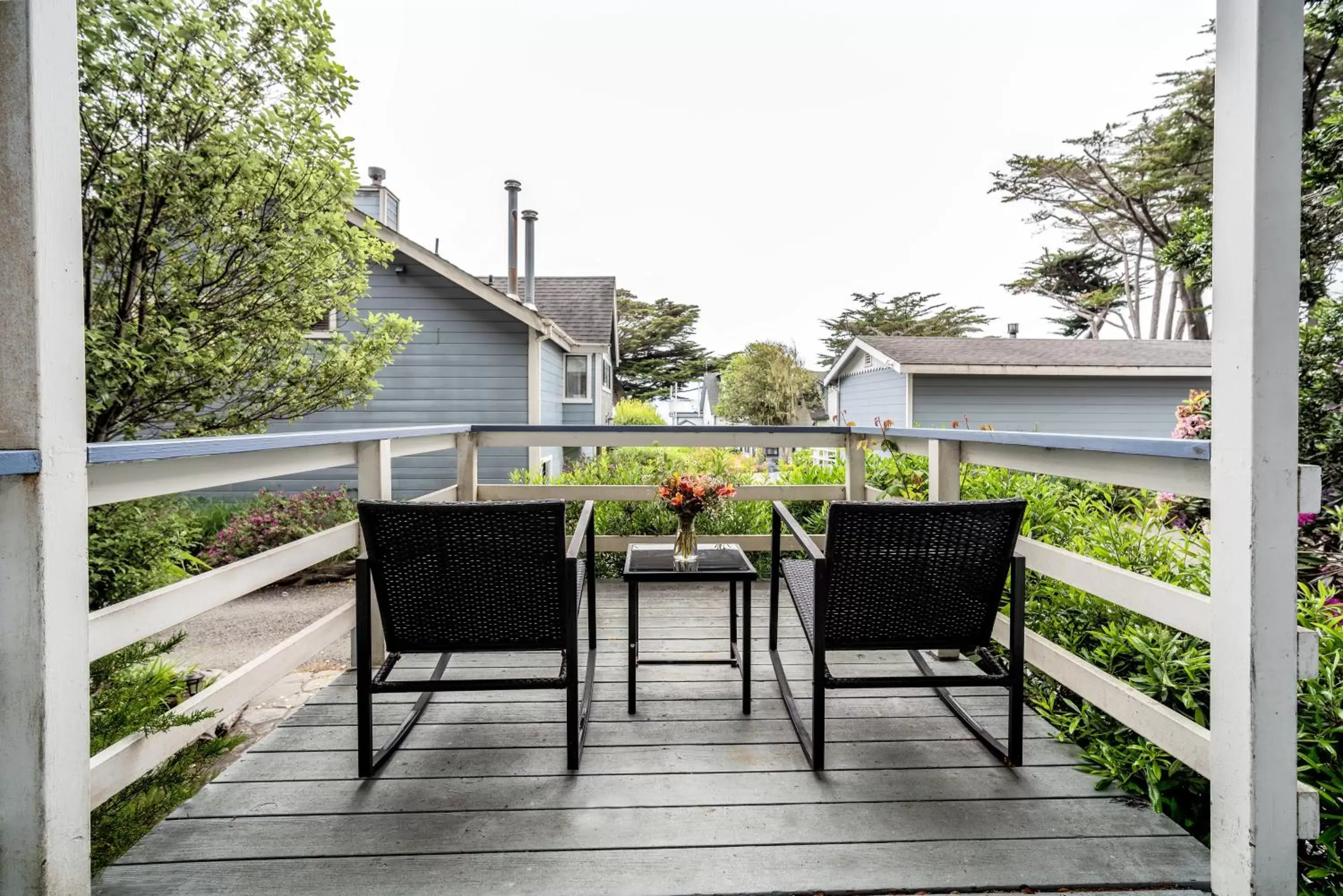 Property building in Agate Cove Inn Property building in Agate Cove Inn