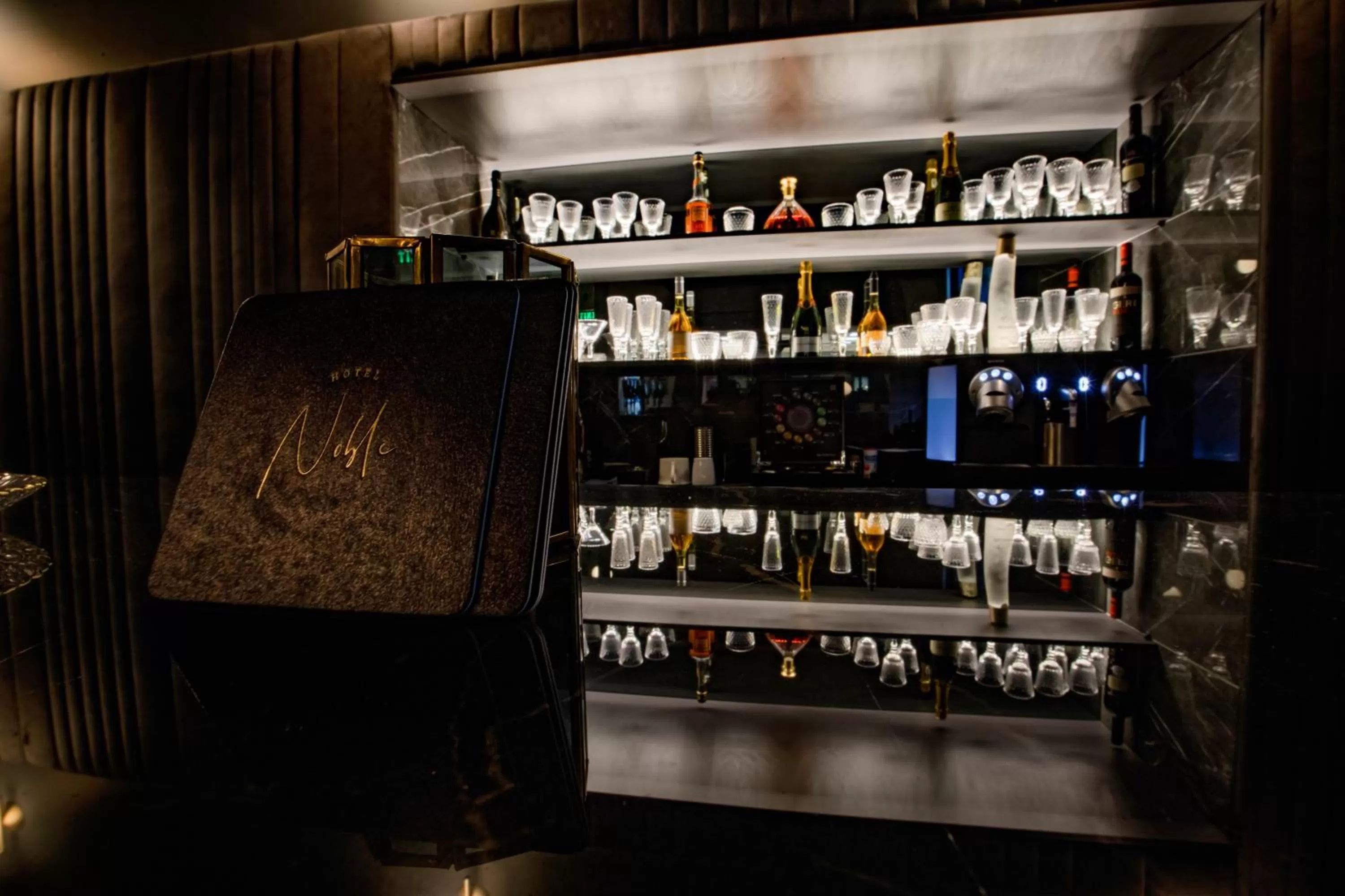 Lounge or bar in Noble Boutique Hotel - Adults Only