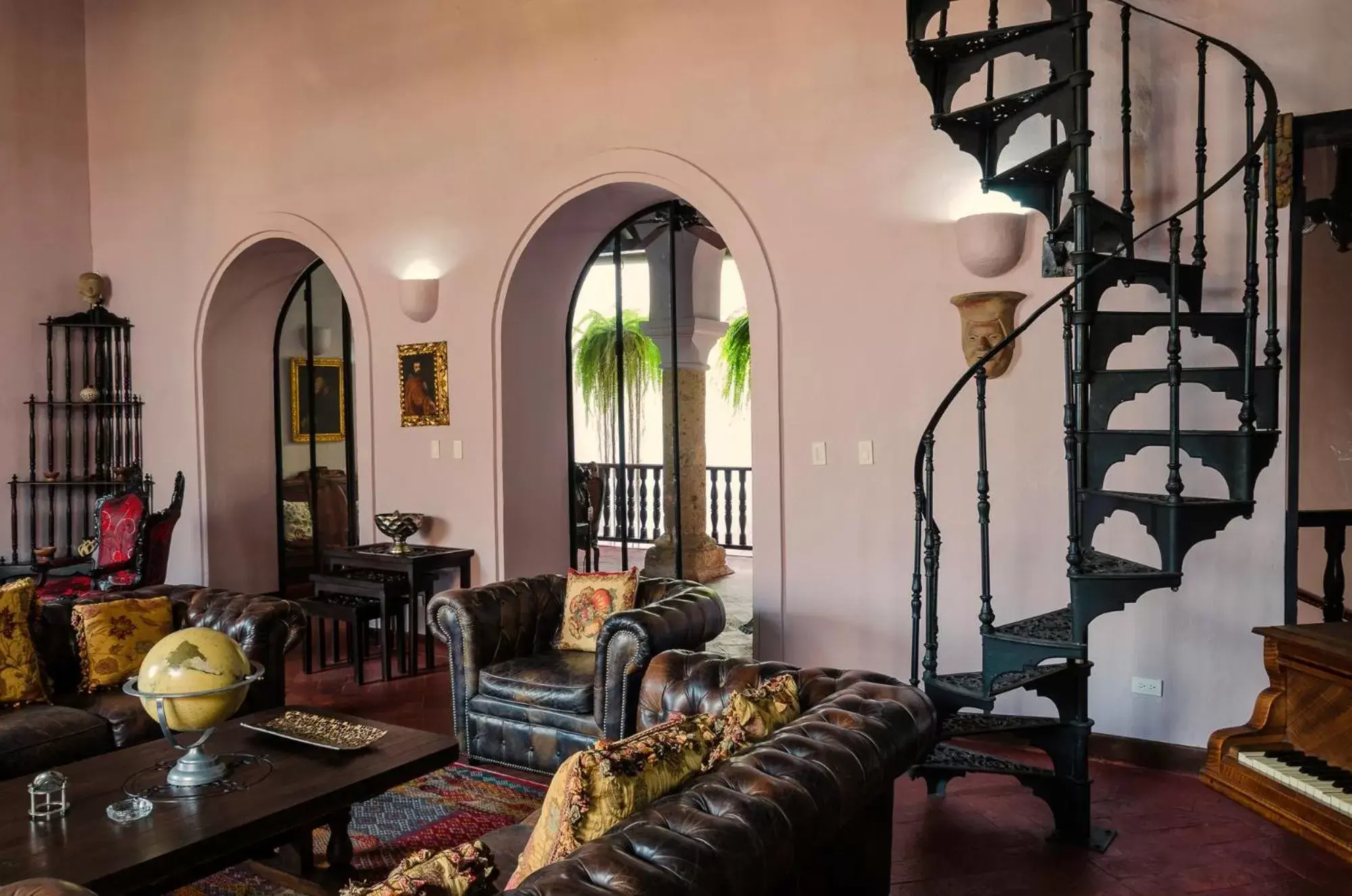 Library in Hotel Boutique Casa Córdoba Estrella Library in Hotel Boutique Casa Córdoba Estrella