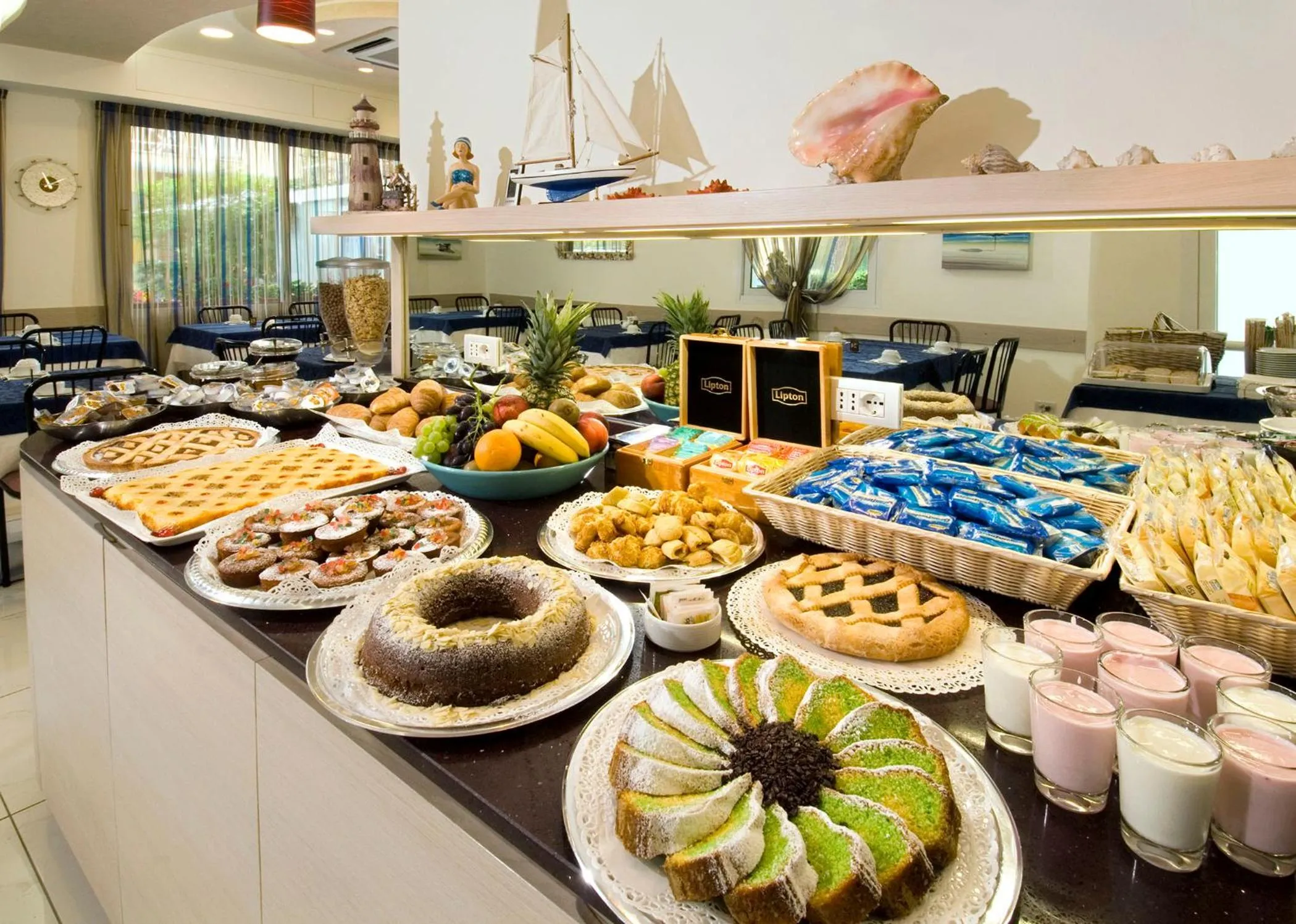 Buffet breakfast in Hotel Adigrat