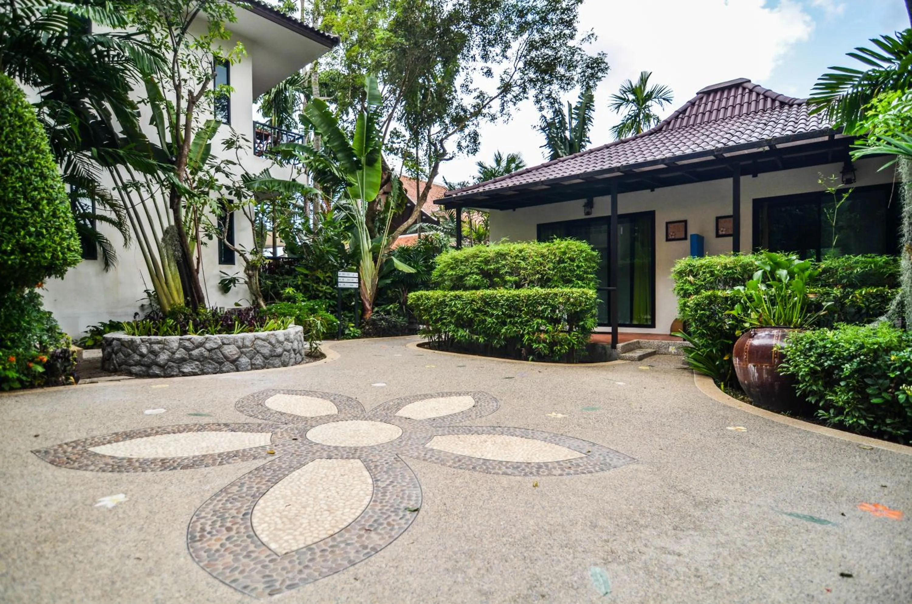 Garden in Cocoville Phuket - SHA Plus