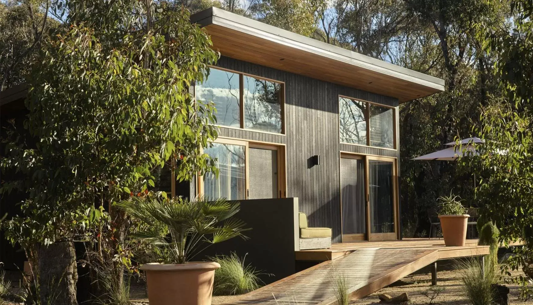 Garden, Property Building in Chalets at Blackheath