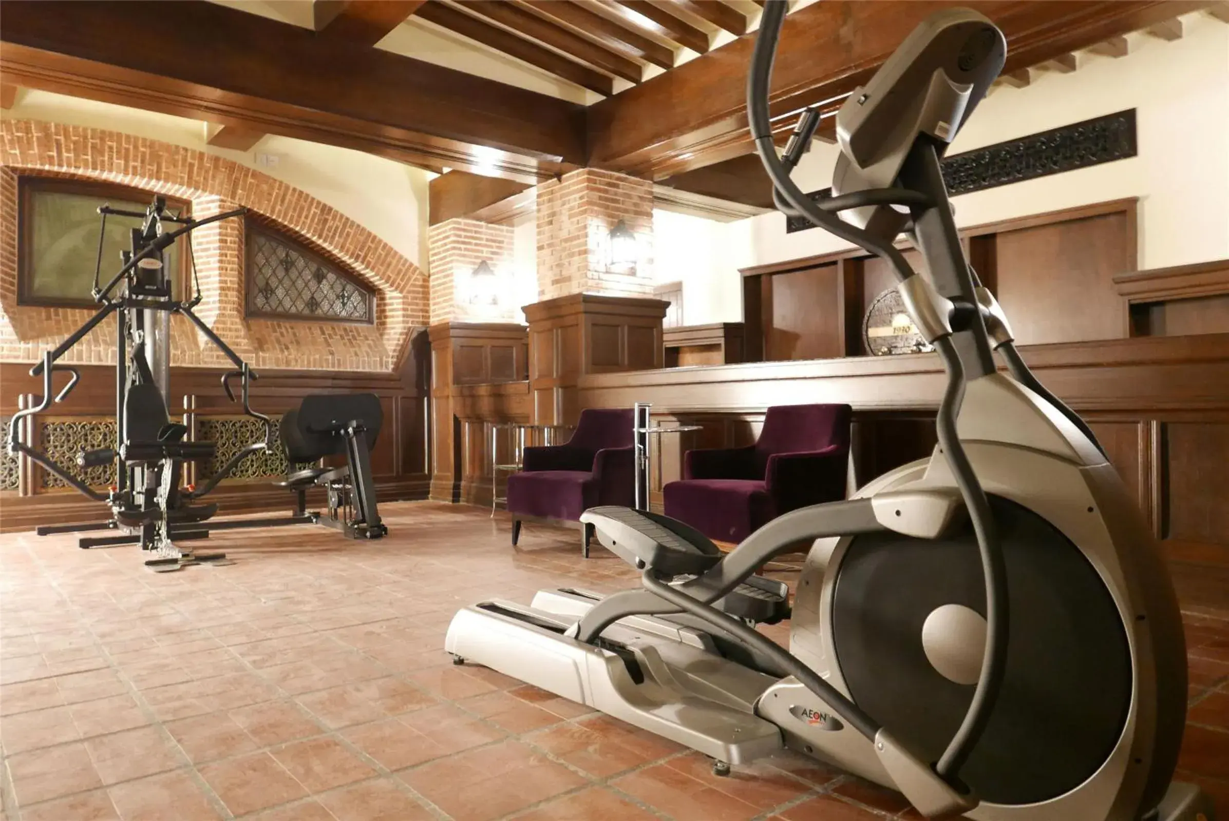 Fitness centre/facilities in 上海外滩锦江都城新城饭店 Metropolo Xin Cheng Hotel, The Bund Shanghai Fitness centre/facilities in 上海外滩锦江都城新城饭店 Metropolo Xin Cheng Hotel, The Bund Shanghai