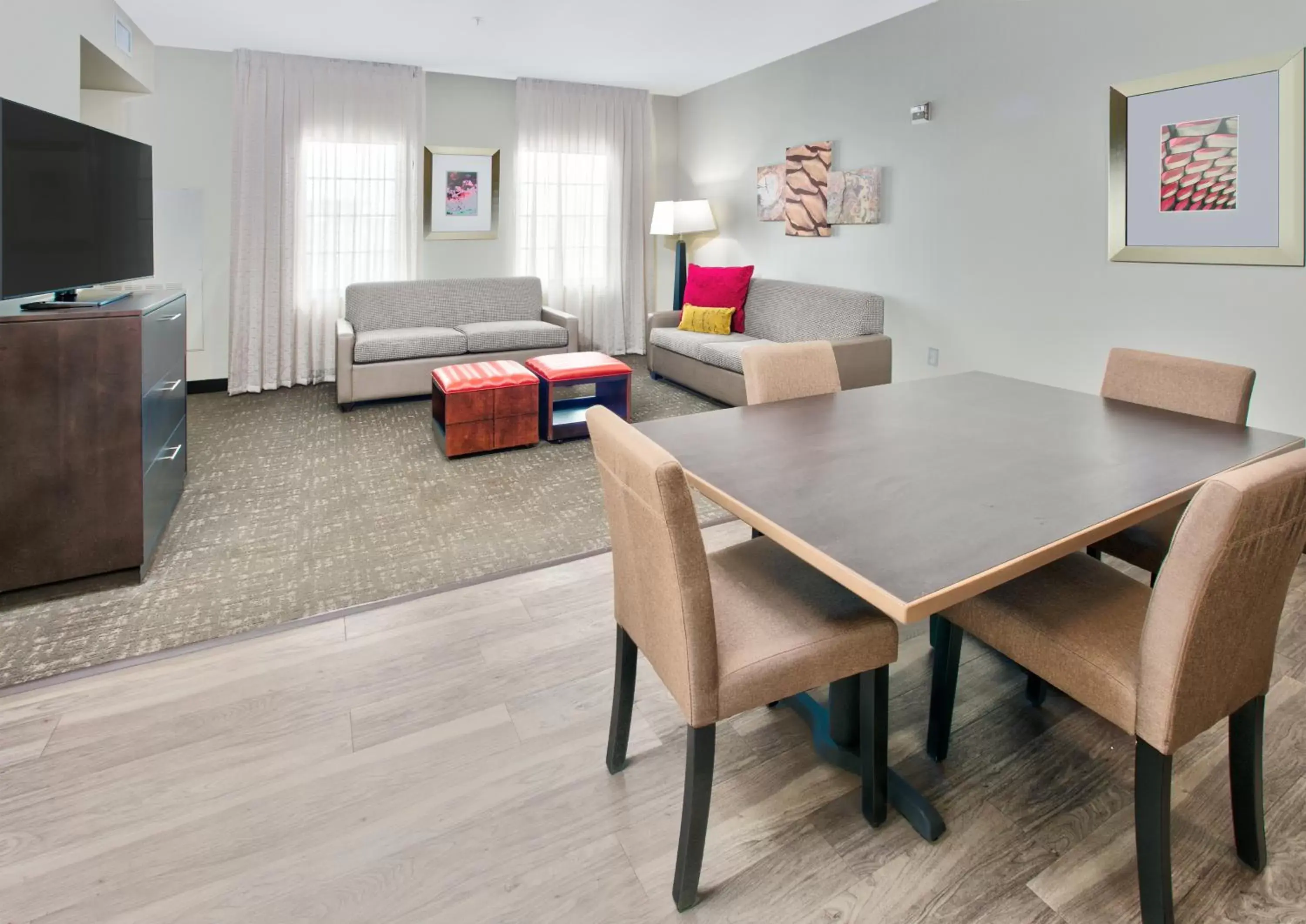 Living room in Staybridge Suites Plano - Richardson Area, an IHG Hotel
