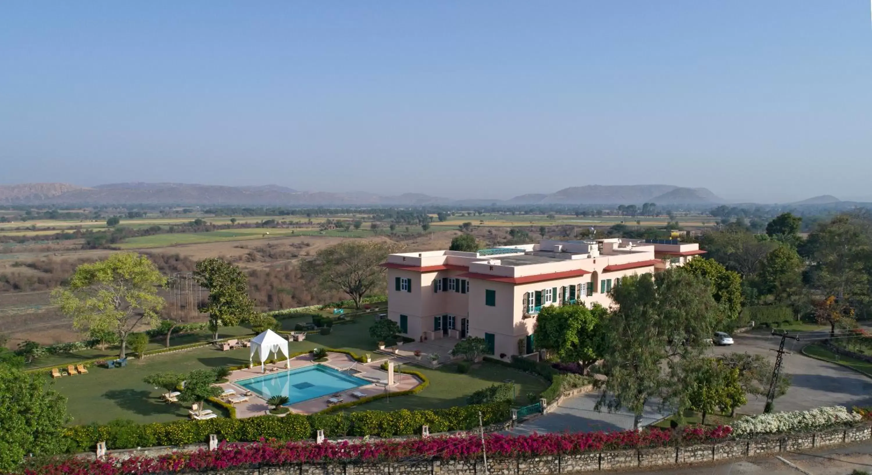 Bird's eye view, Bird's-eye View in Ramgarh Lodge, Jaipur – IHCL SeleQtions