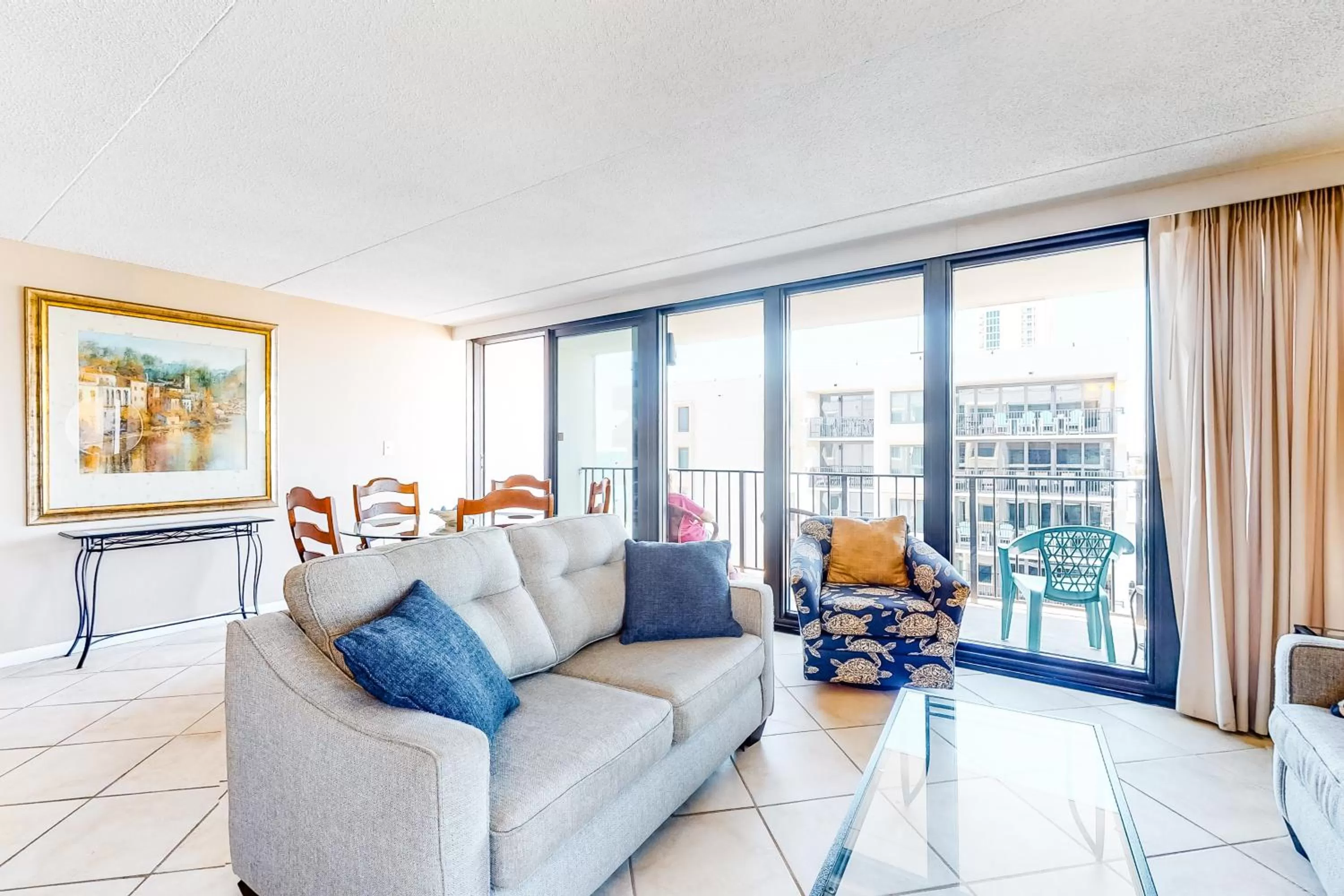 Seating Area in Island Winds East 809