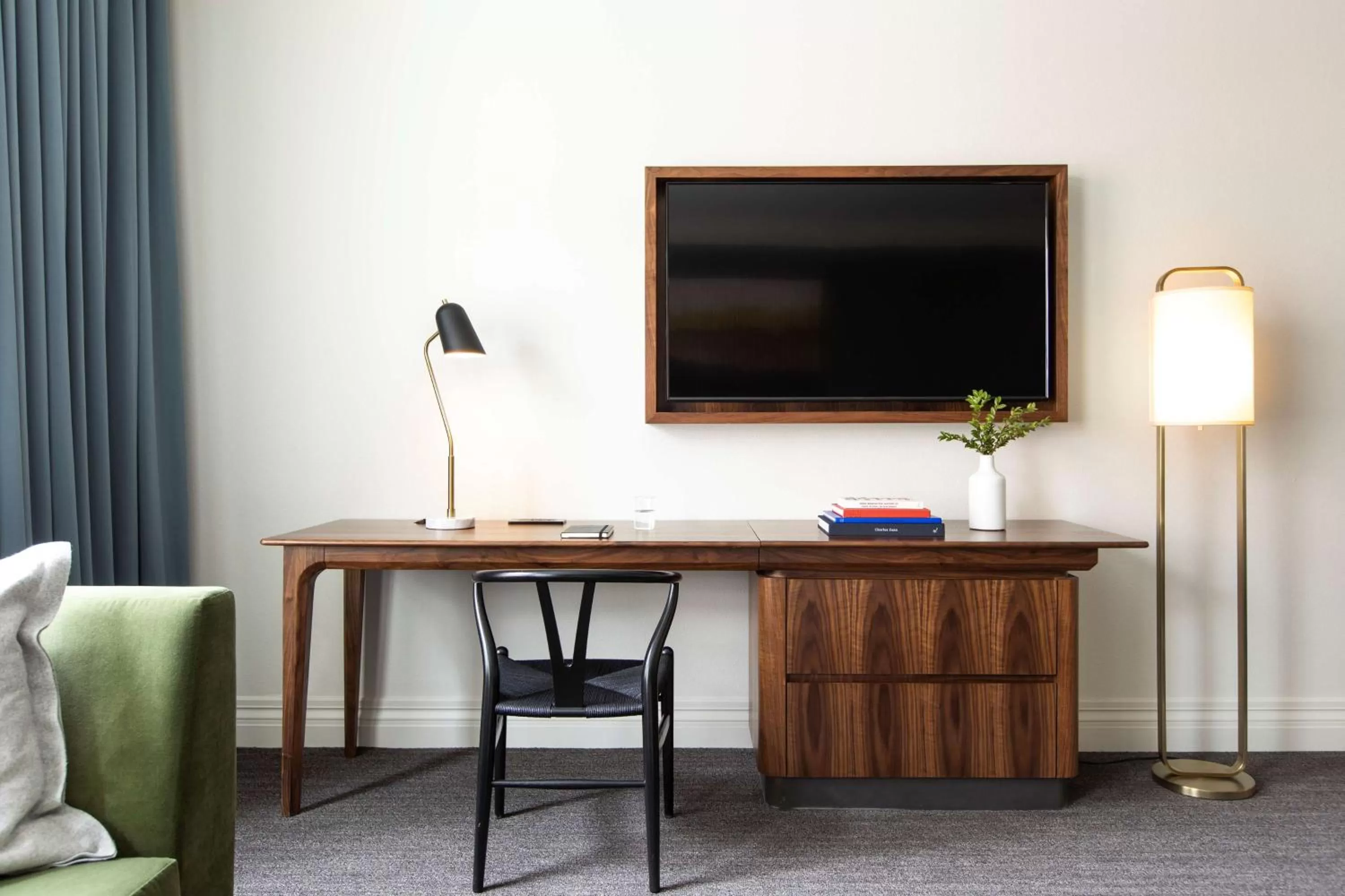 Photo of the whole room in The Alexis Royal Sonesta Hotel Seattle