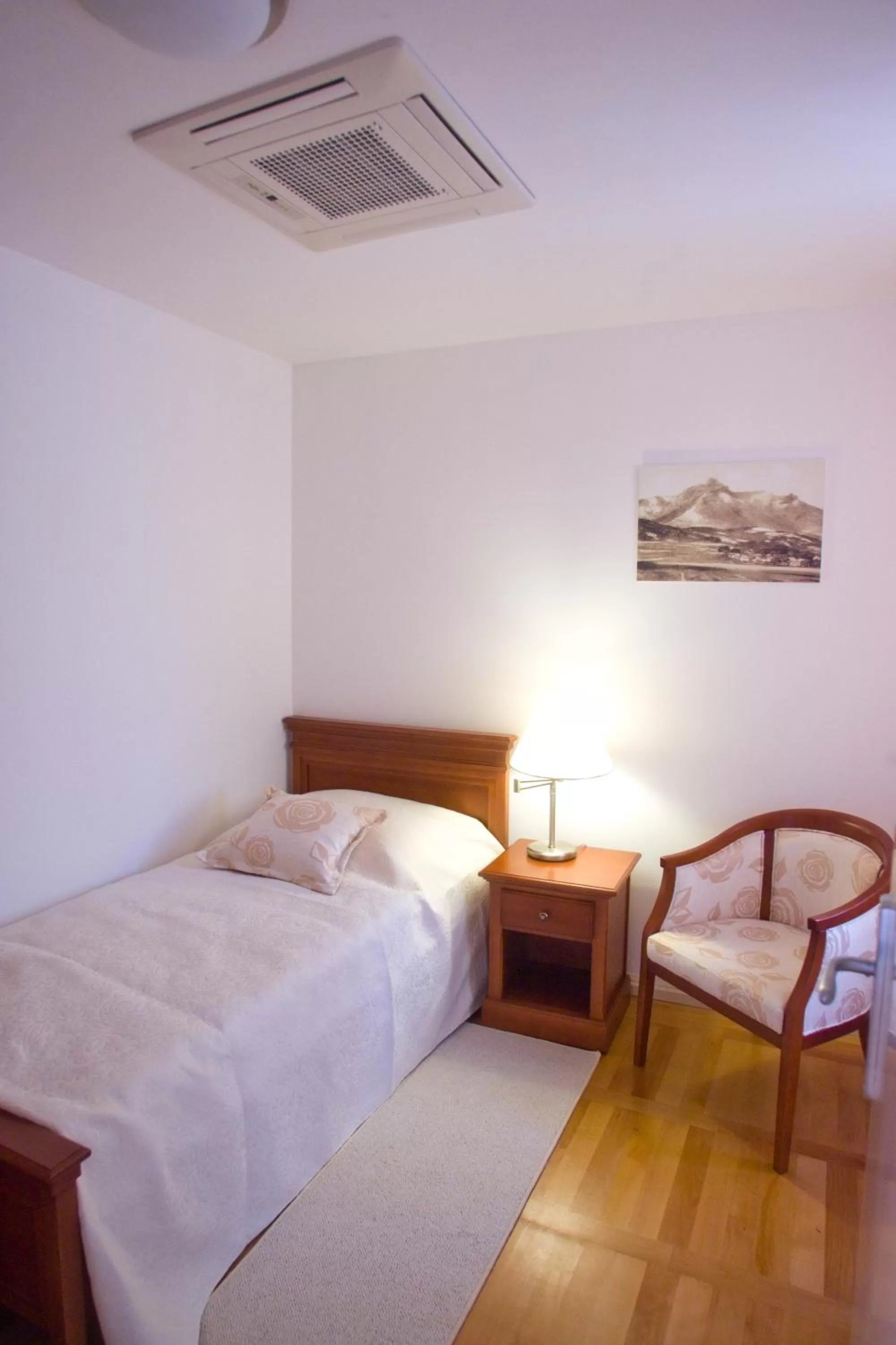 Bed in Heritage Hotel Frankopan