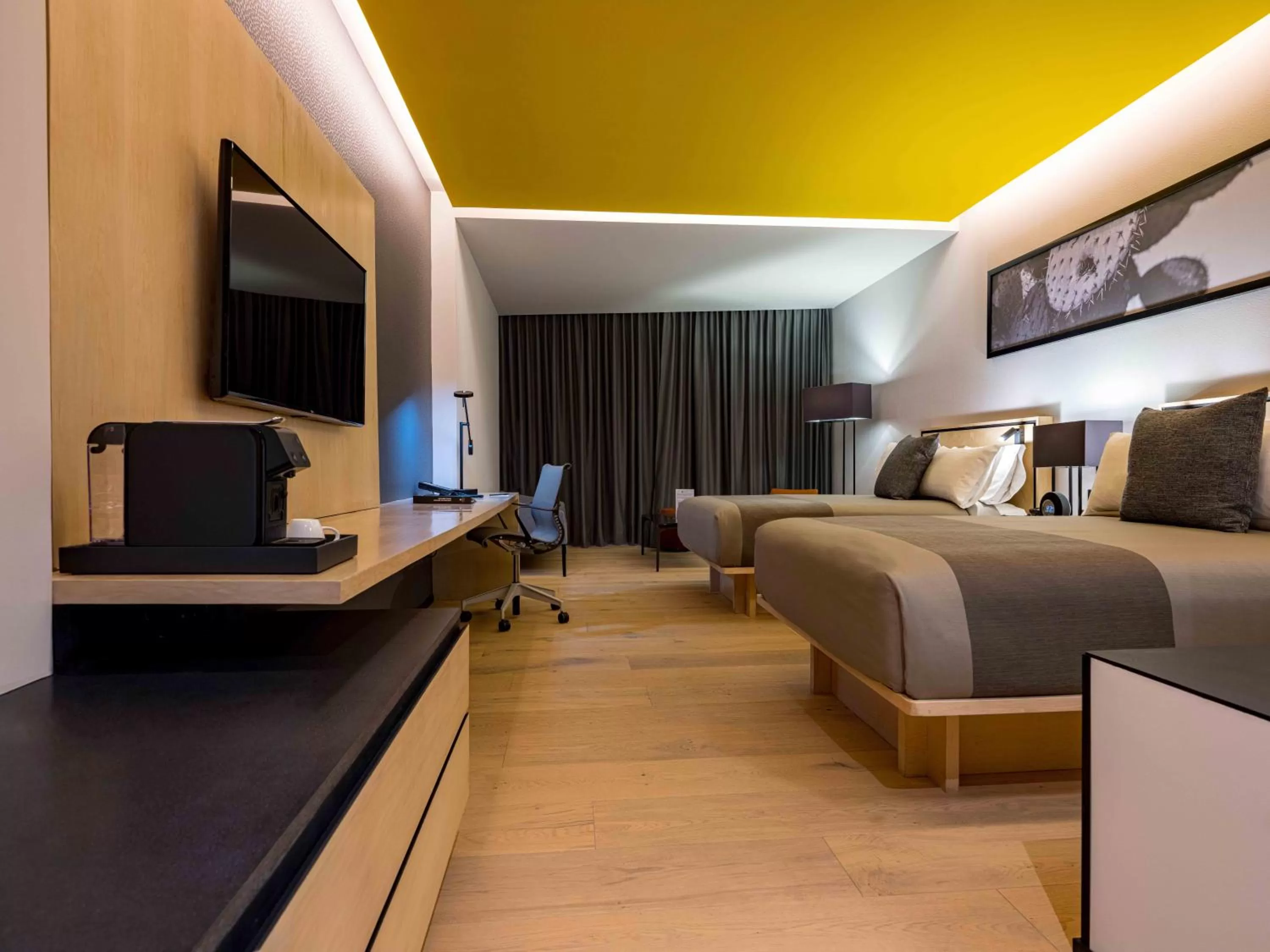 Bedroom, Bed in Galeria Plaza San Jeronimo