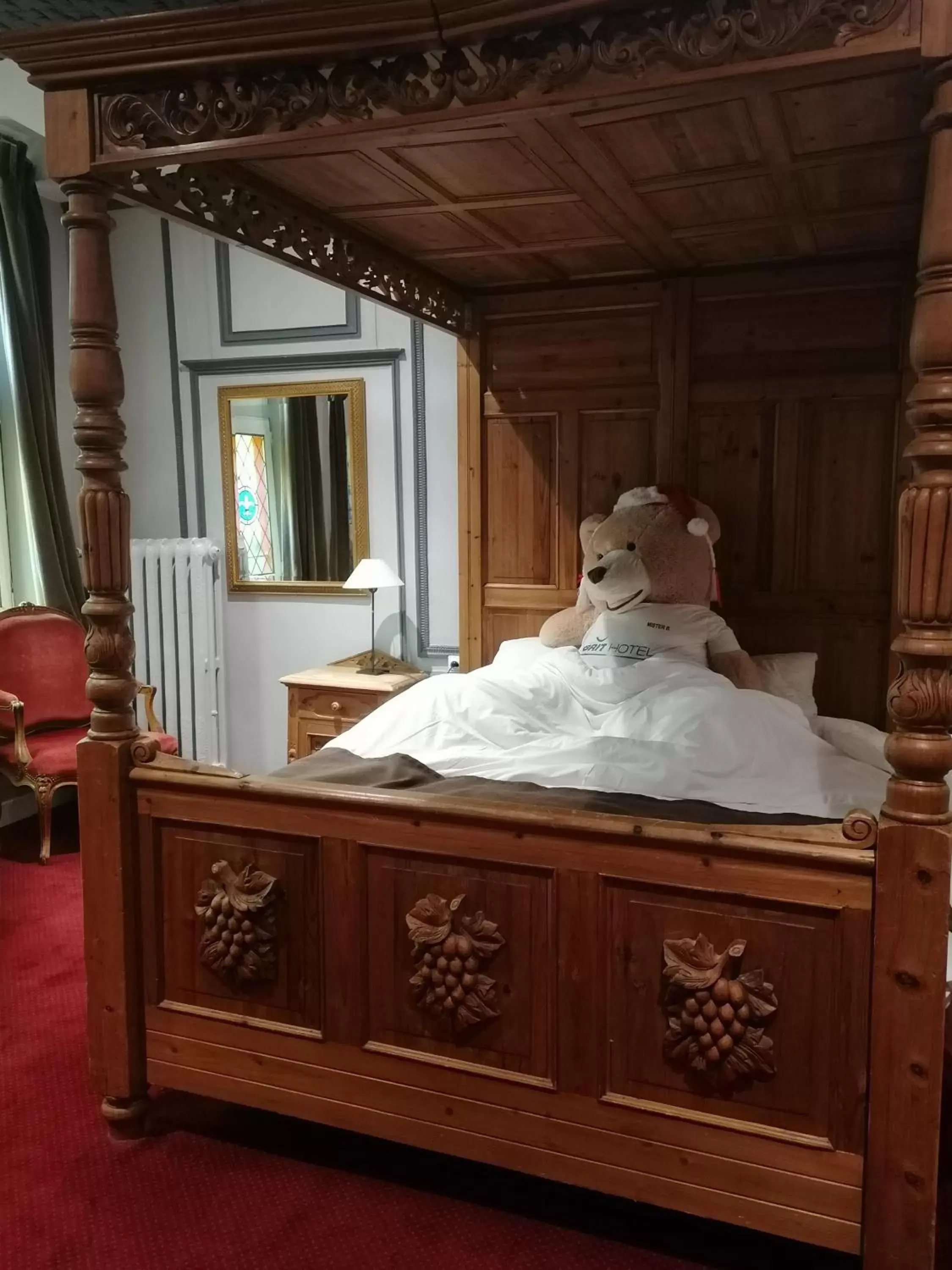 Bedroom, Bed in Brit Hotel Comtes De Champagne - Troyes Centre Historique