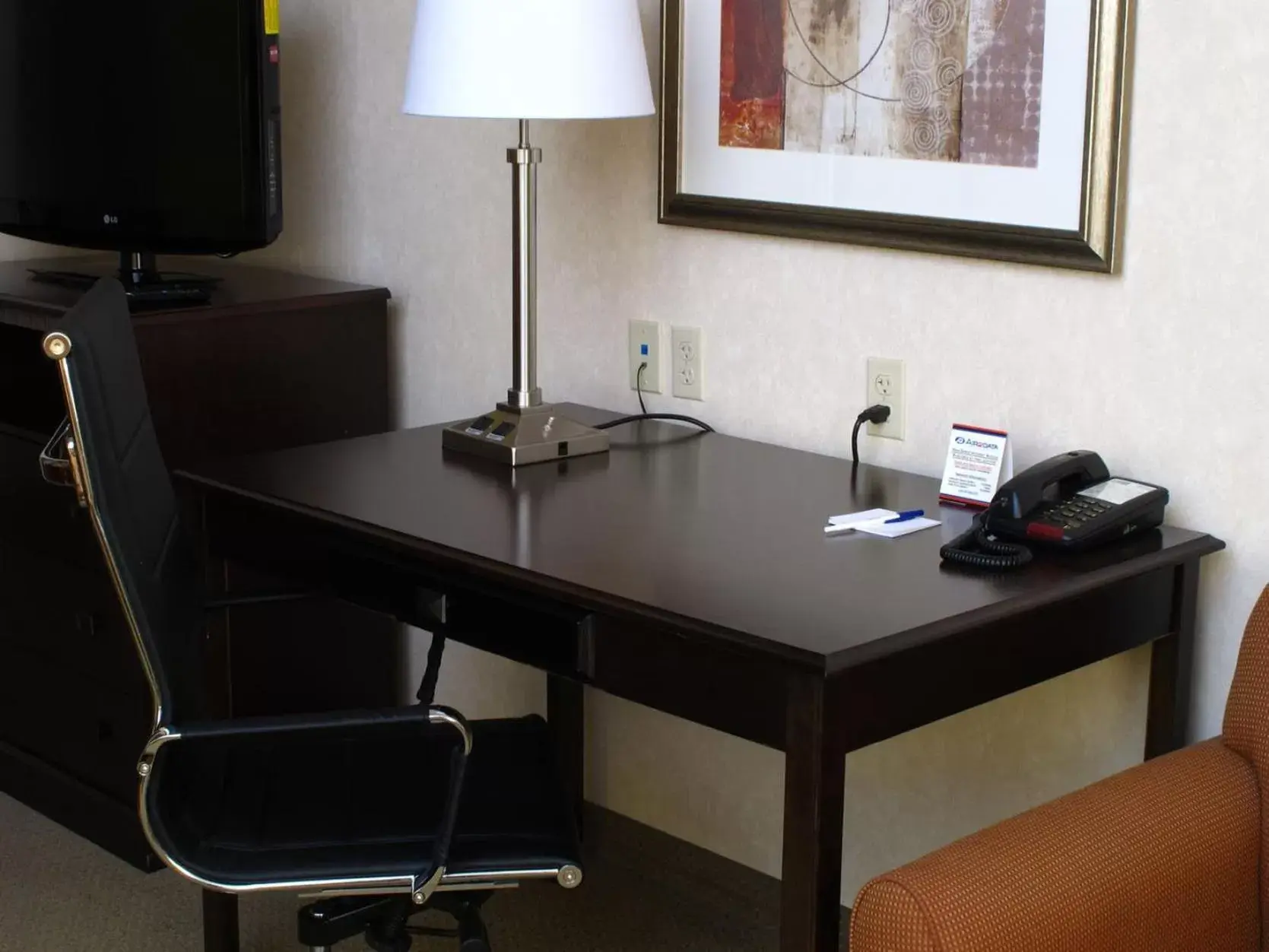 Photo of the whole room, TV/Entertainment Center in Holiday Inn Express Salt Lake City South - Midvale, an IHG Hotel