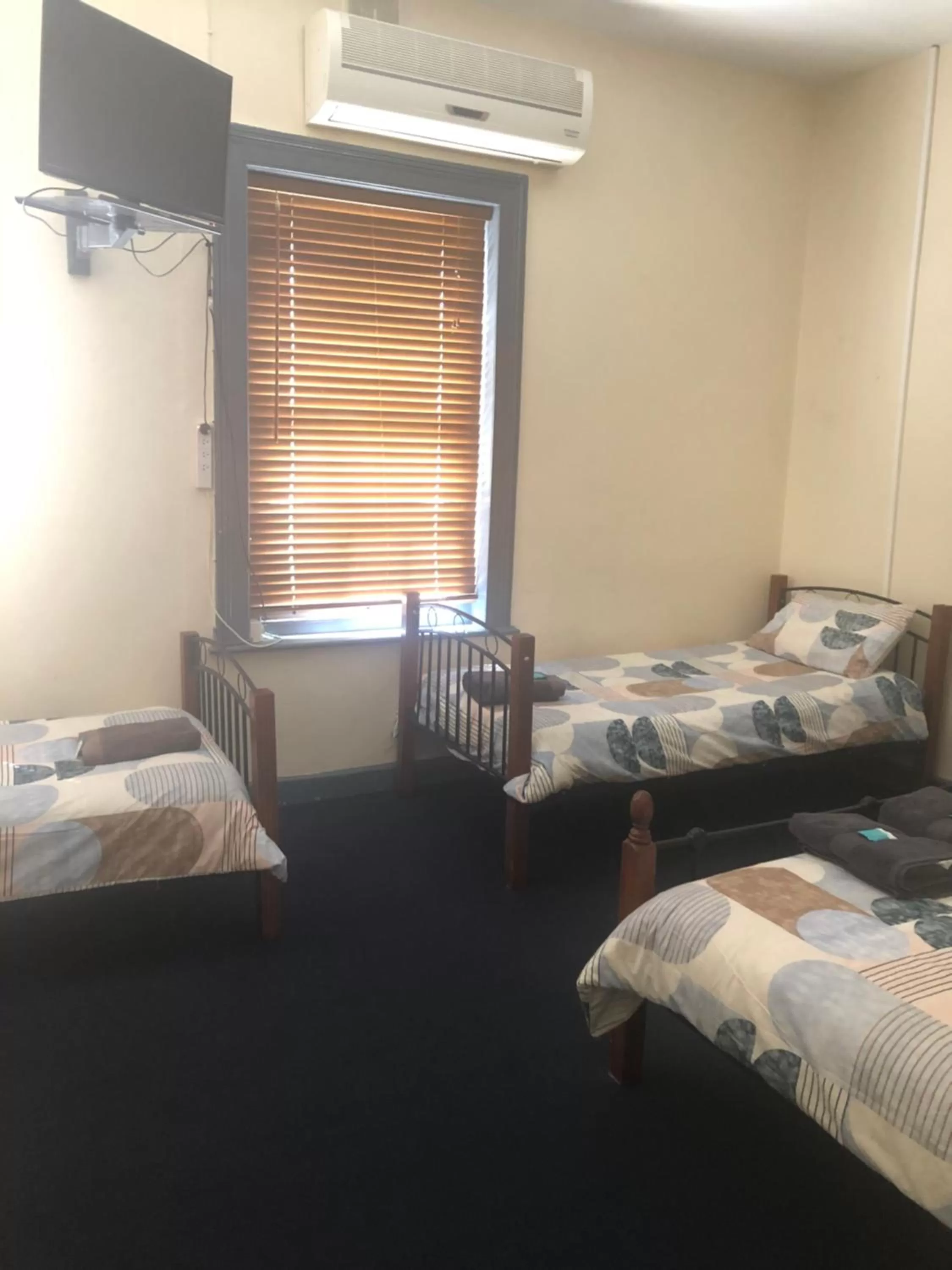 Bed in Cornucopia hotel