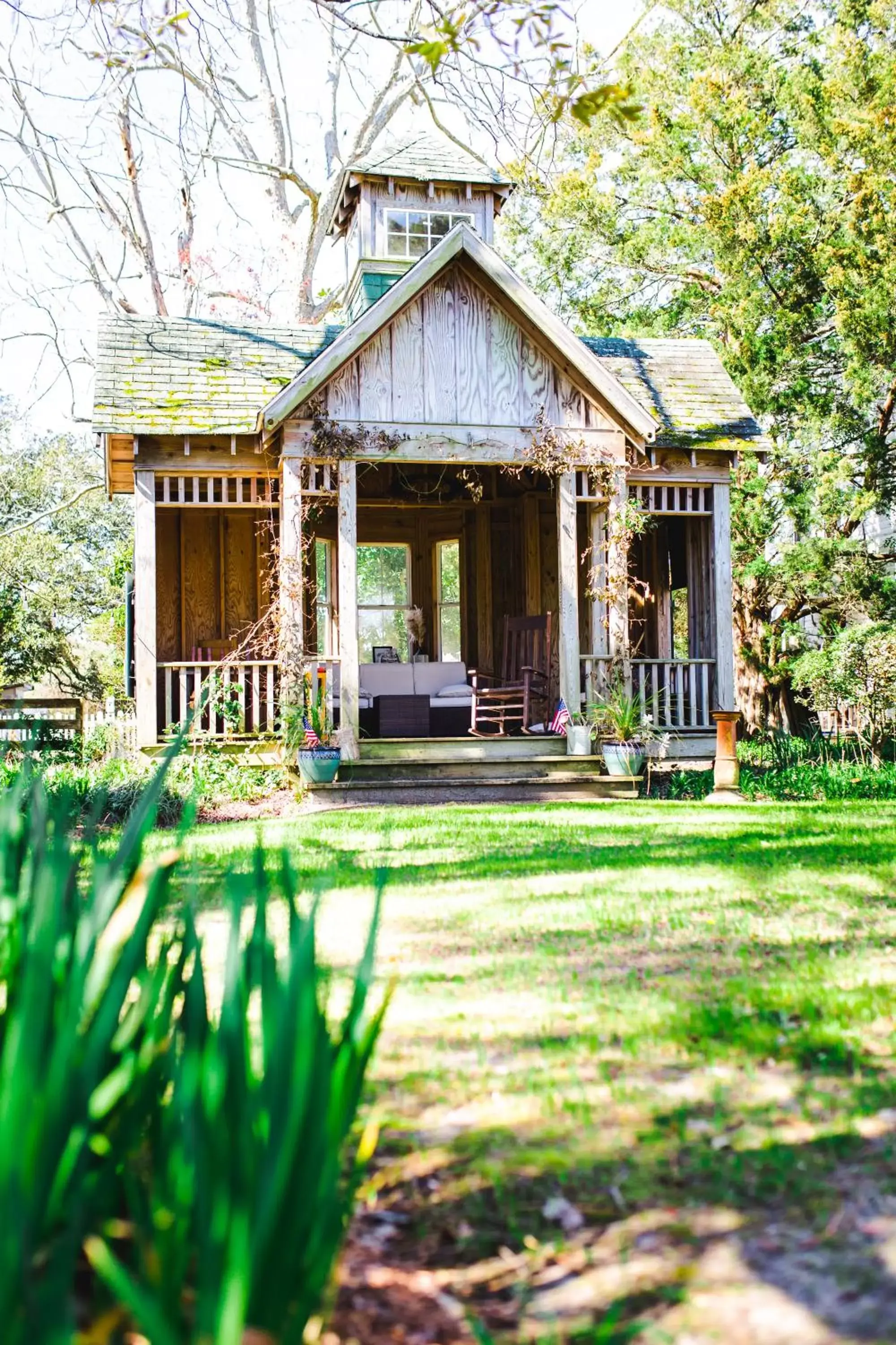 Garden, Property Building in Roanoke Island Inn