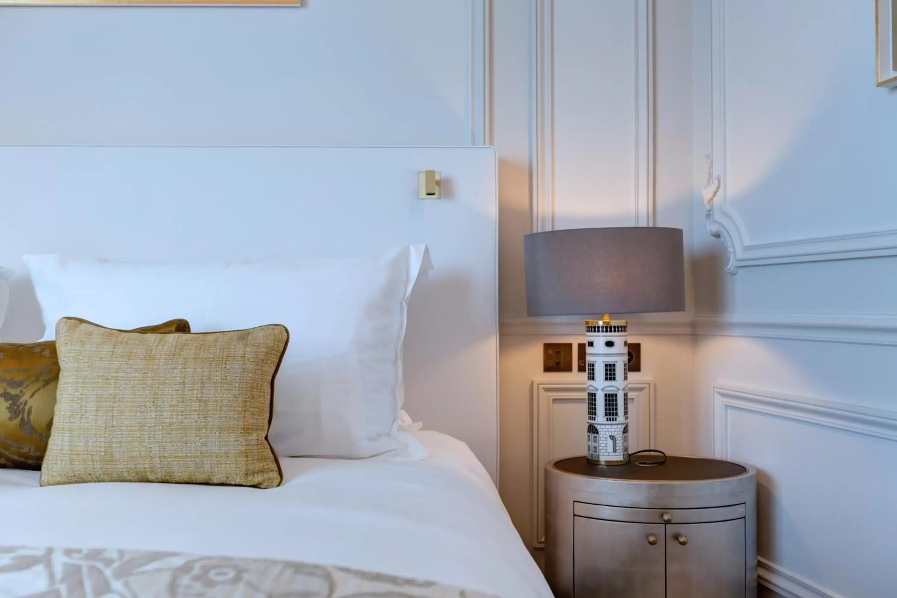 Bed in Hôtel de Paris Monte-Carlo