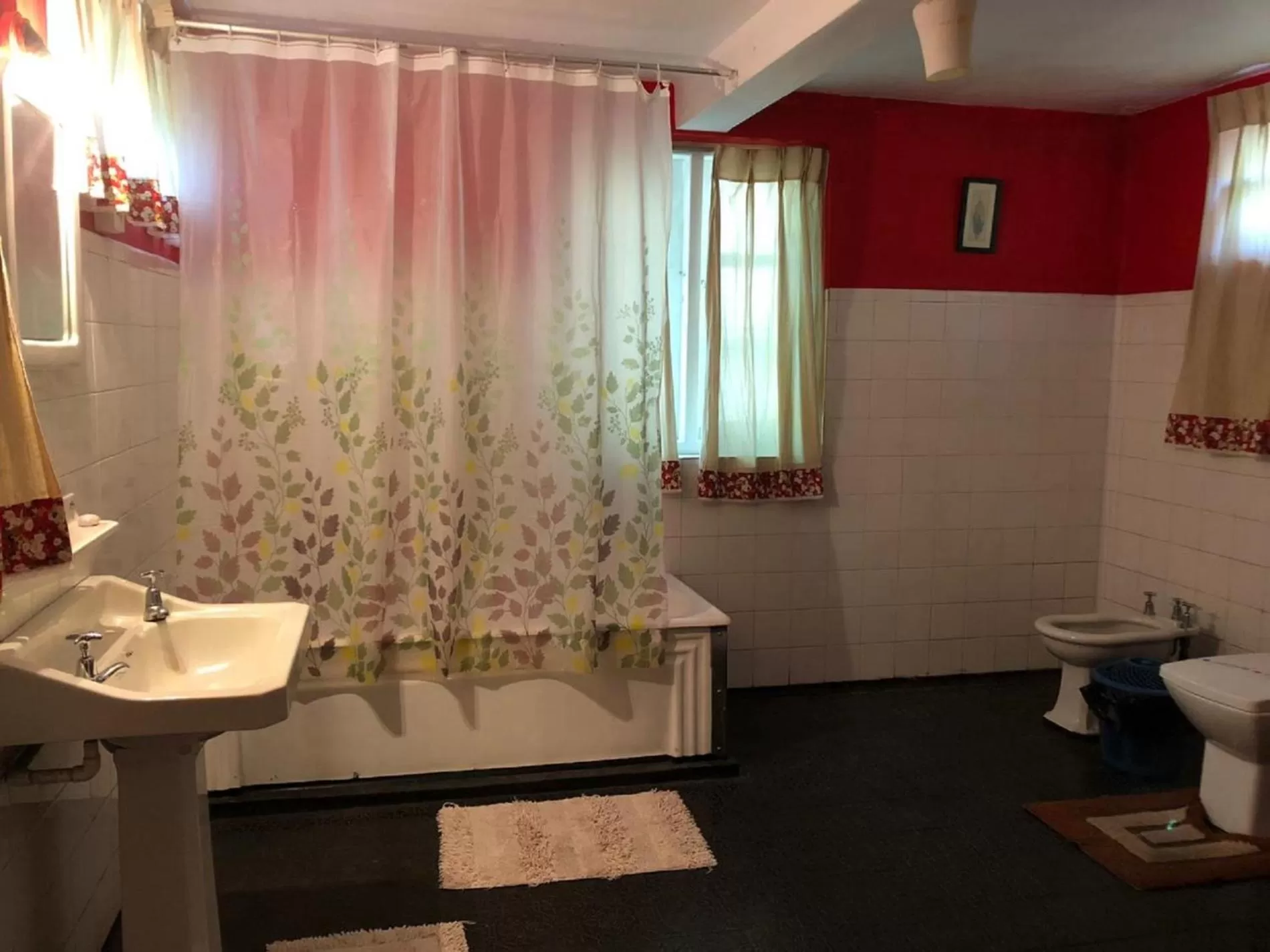 Bathroom in The Kandyan Manor by Bhathiya & Suzy