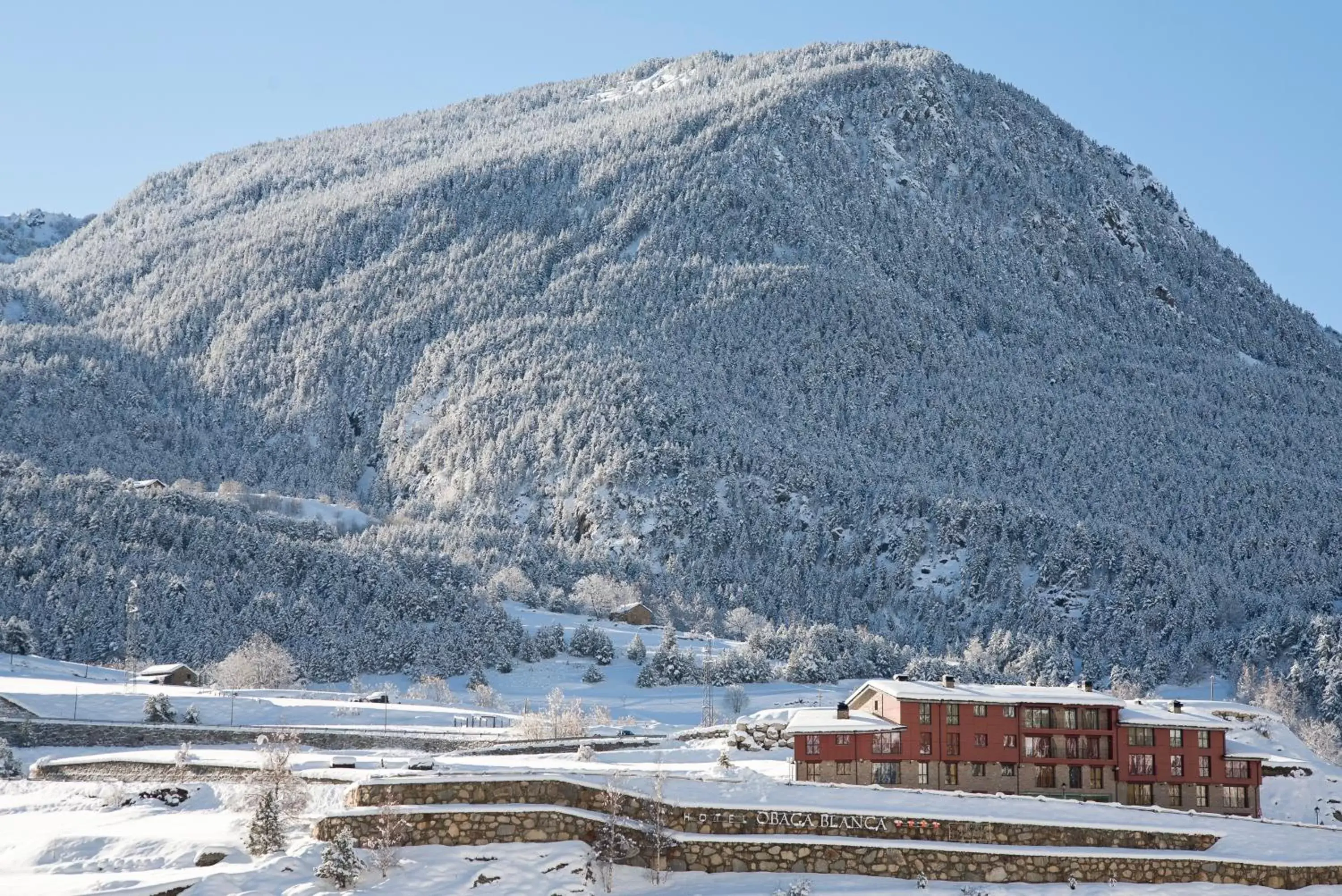 Facade/entrance, Mountain View in Obaga Blanca & Spa