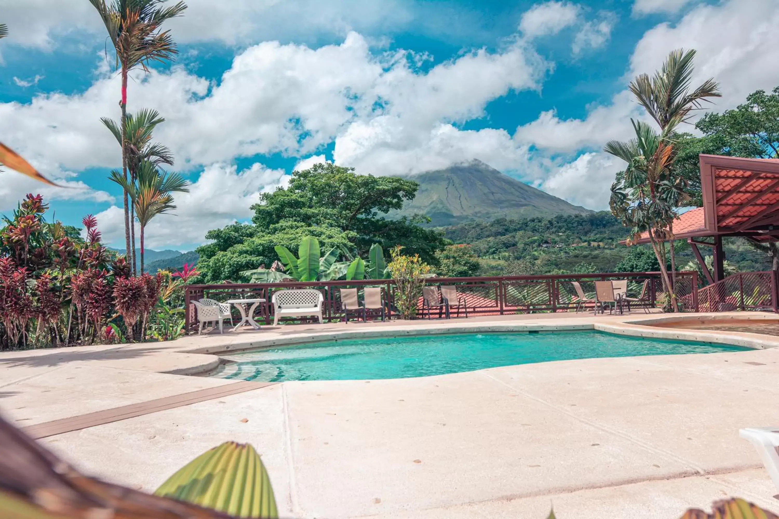 Swimming Pool in Miradas Arenal Hotel & Hotsprings