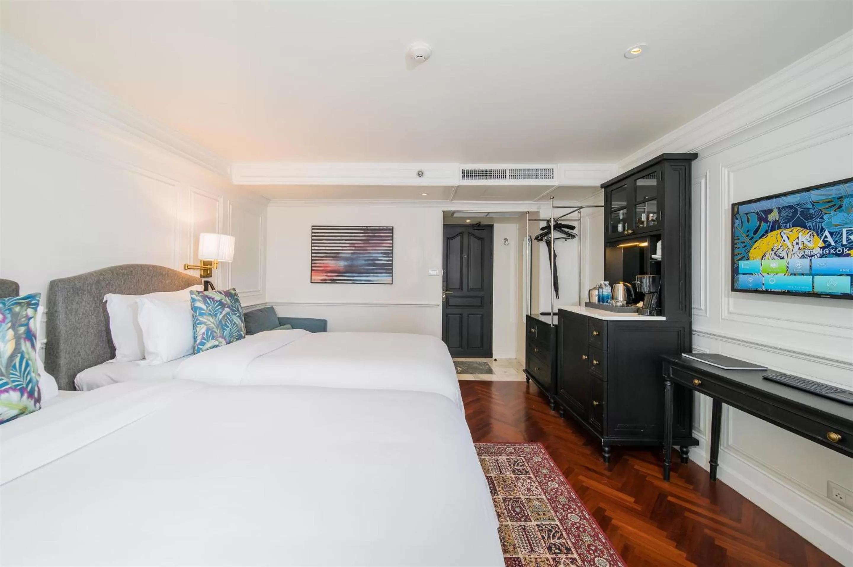 Bedroom, Bed in Akara Hotel