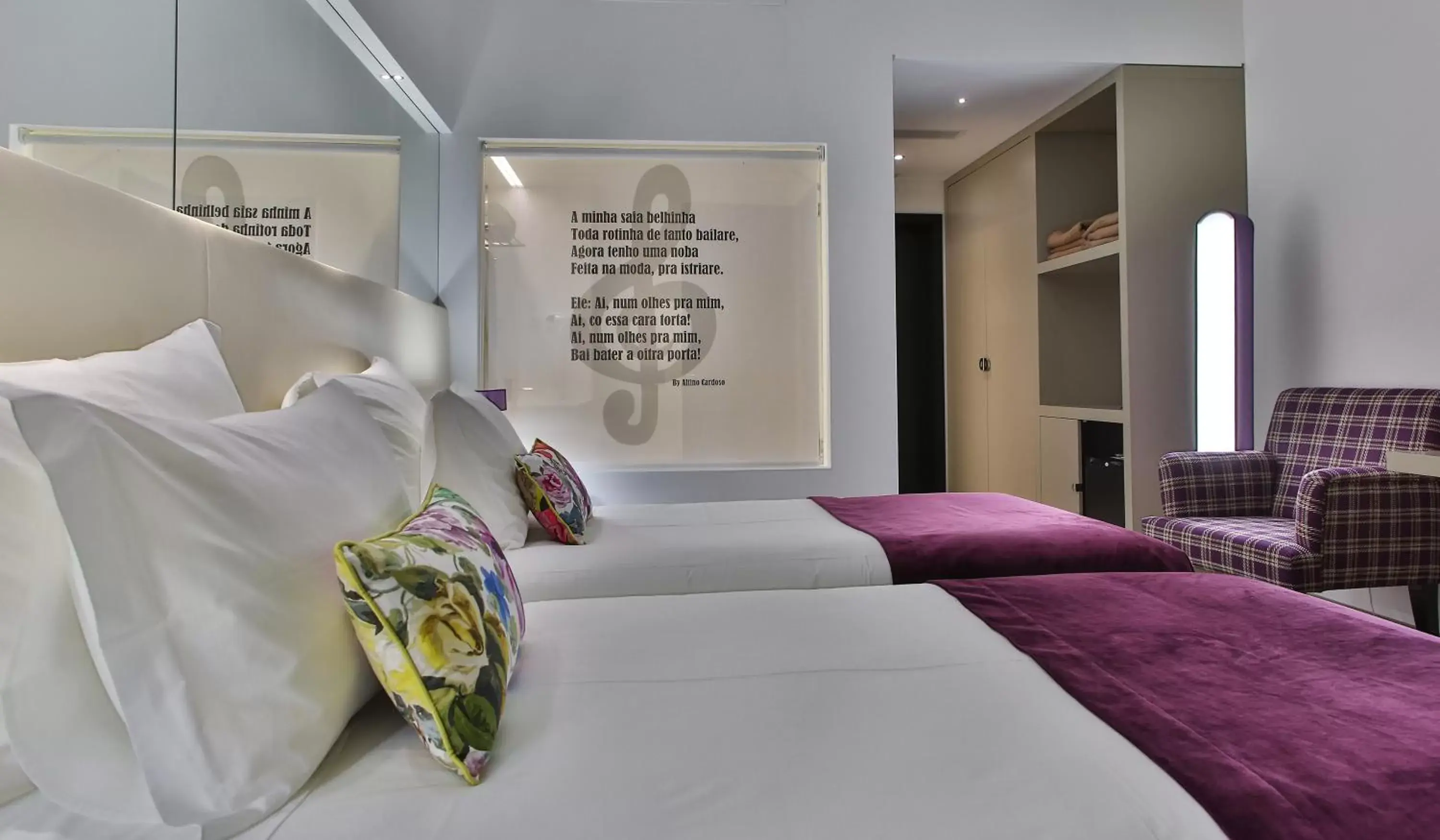 Bed in Delfim Douro Hotel