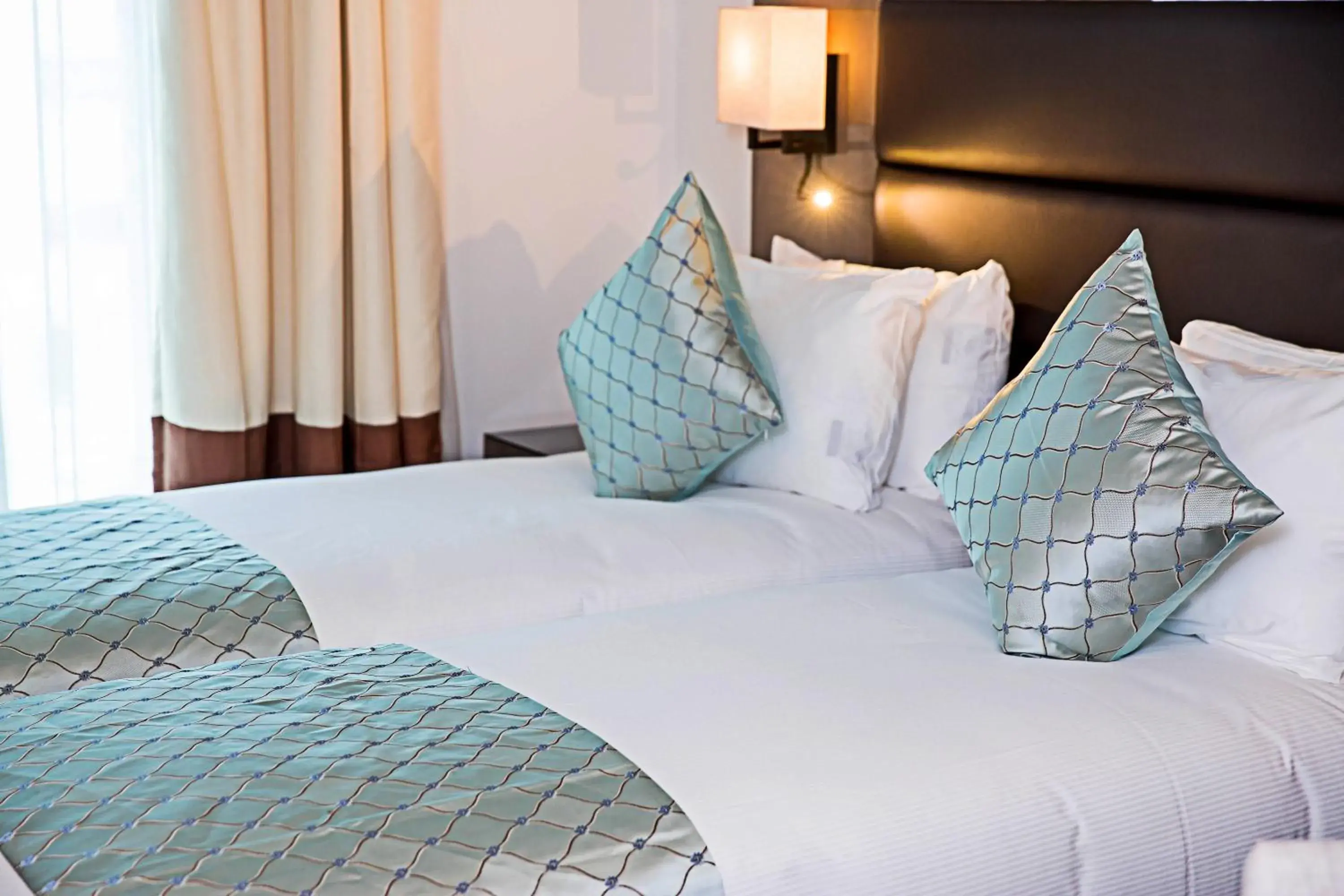 Bed in Atrium Hotel Heathrow Bed in Atrium Hotel Heathrow