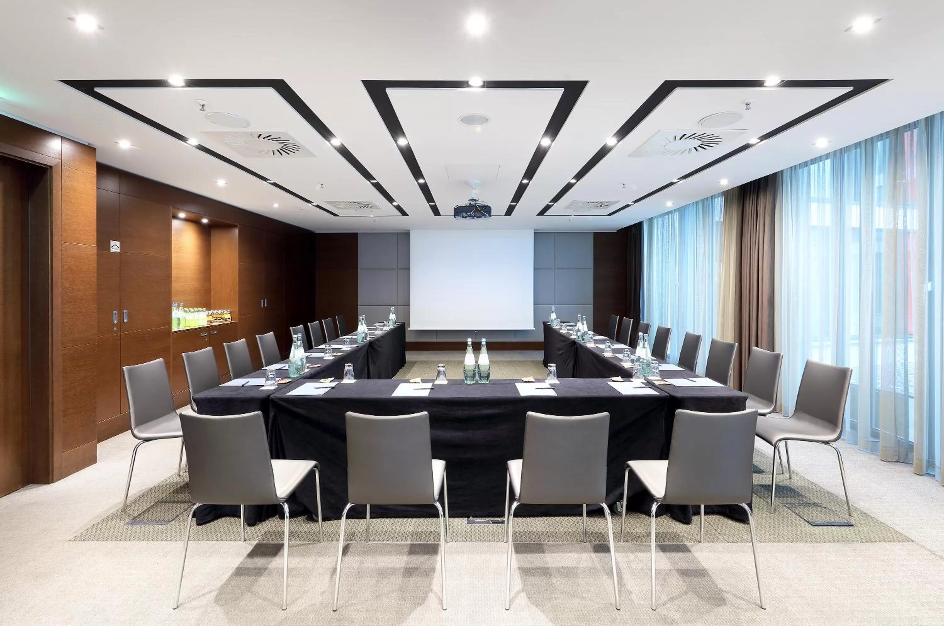 Meeting/conference room in Eurostars Berlin