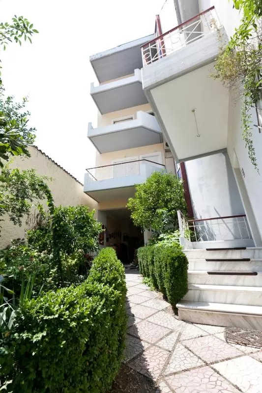 Property Building in Nomads Meteora