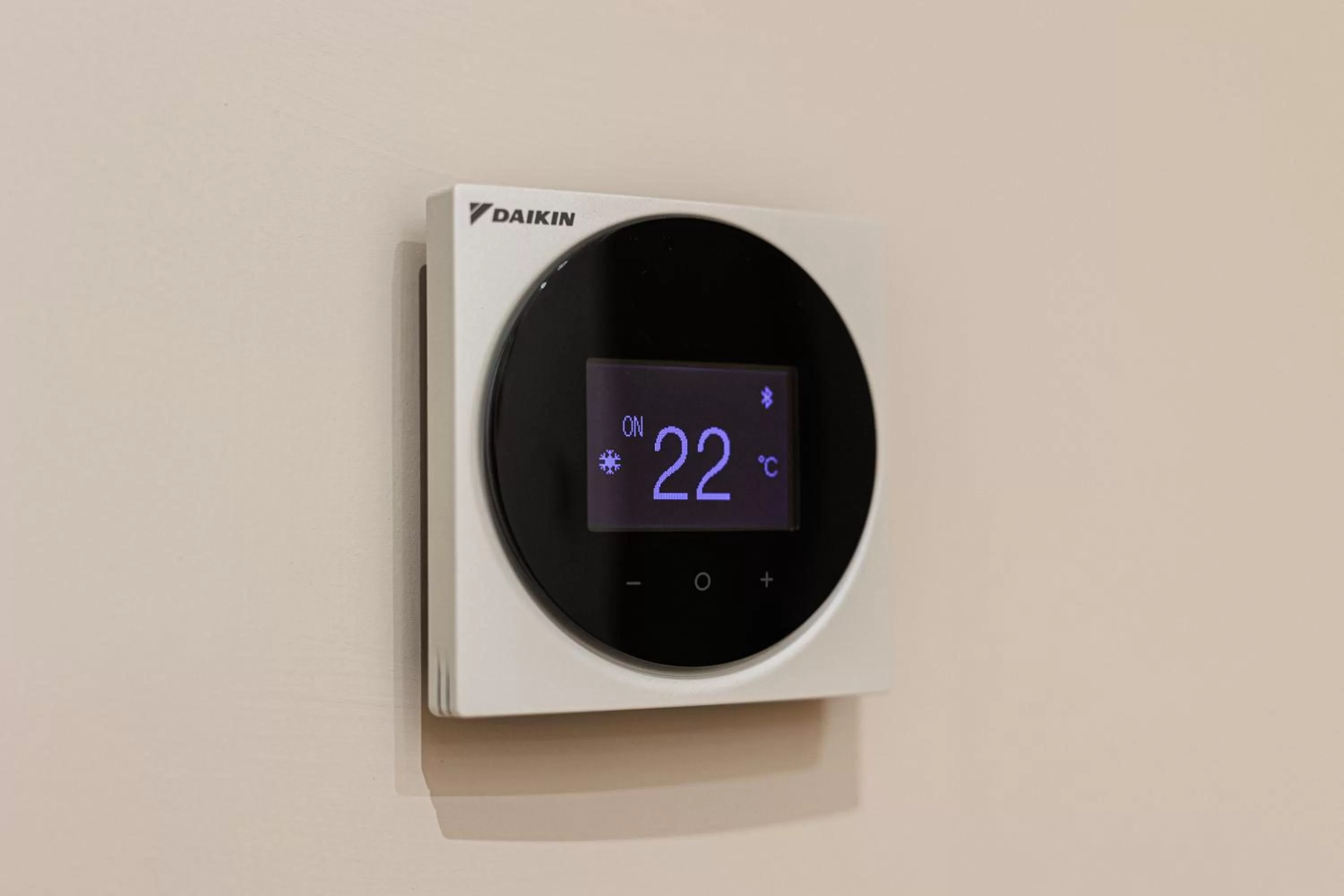 air conditioner in Peca's room