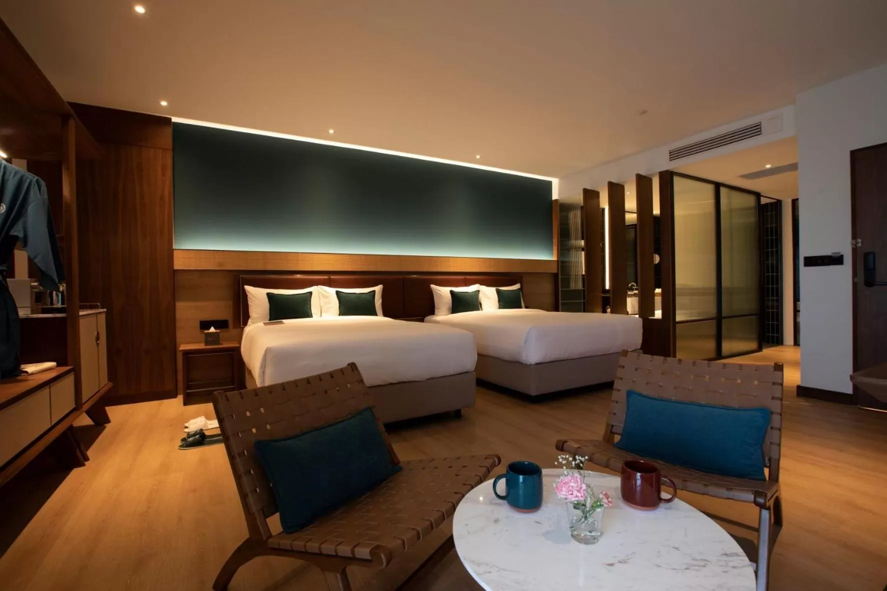 Bed in The LUMA Hotel, a Member of Design Hotels