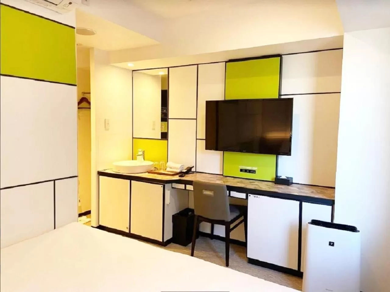 Area and facilities in Henn na Hotel Osaka Shinsaibashi