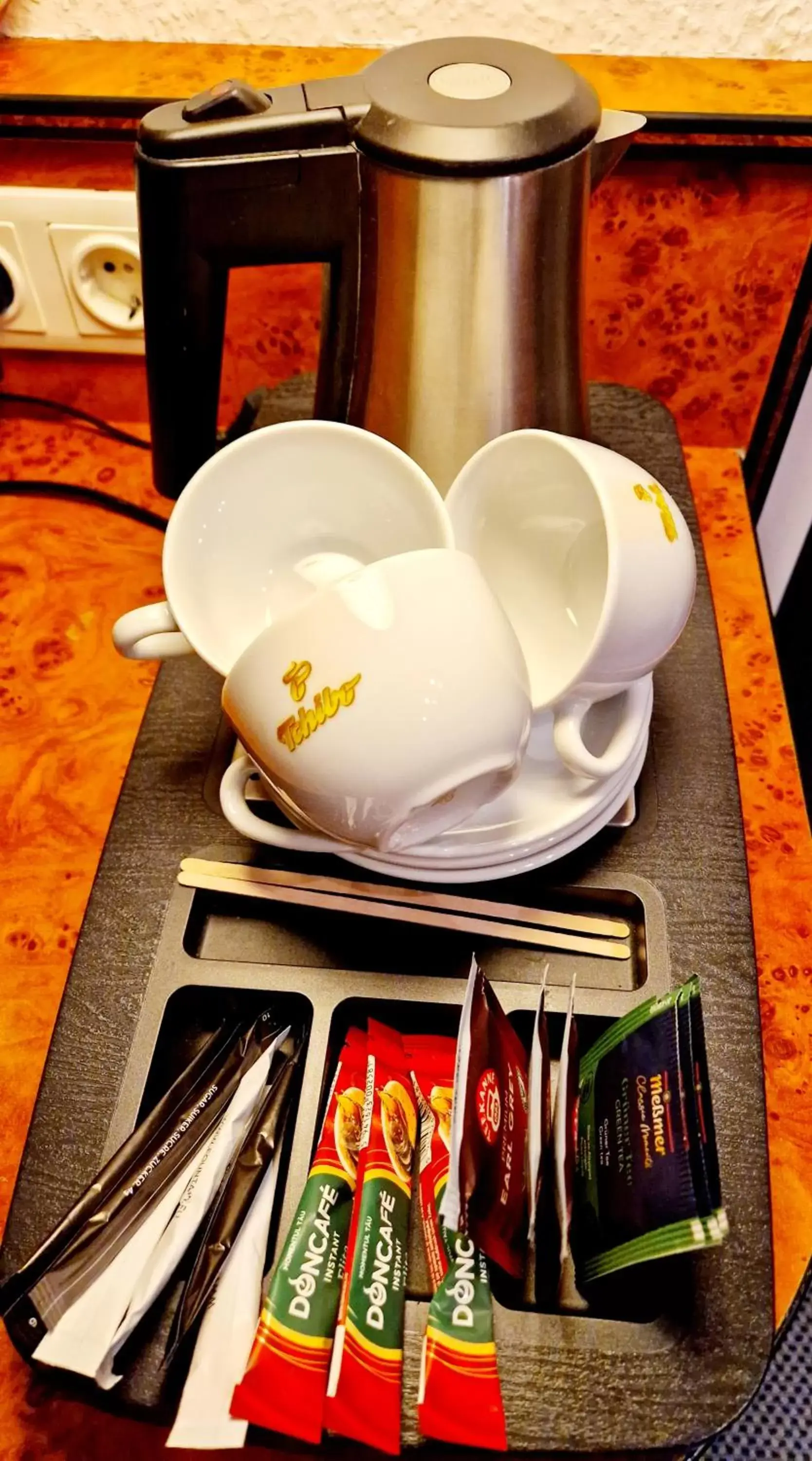 Coffee/Tea Facilities in Trip Inn Hotel Minerva Frankfurt