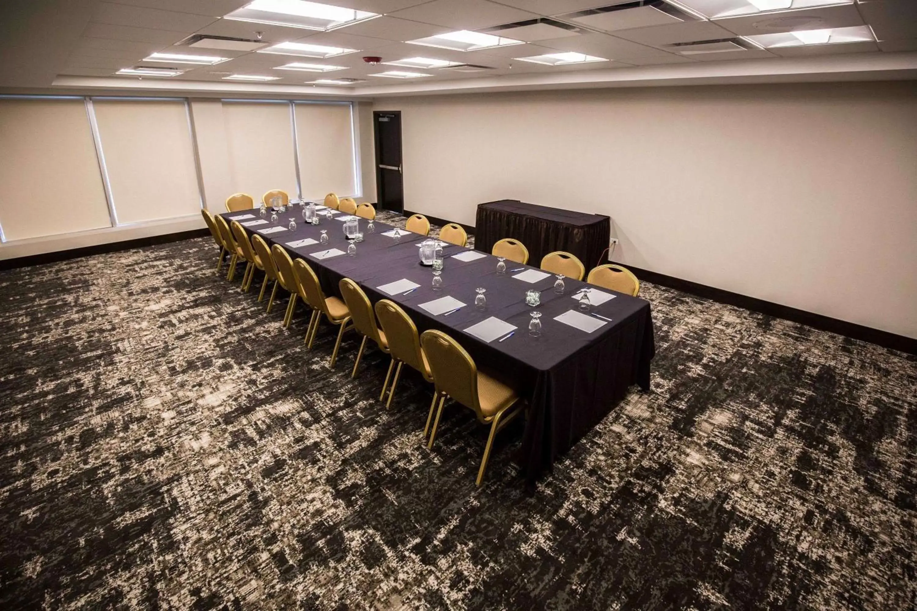 Meeting/conference room in Wyndham Chicago O'Hare