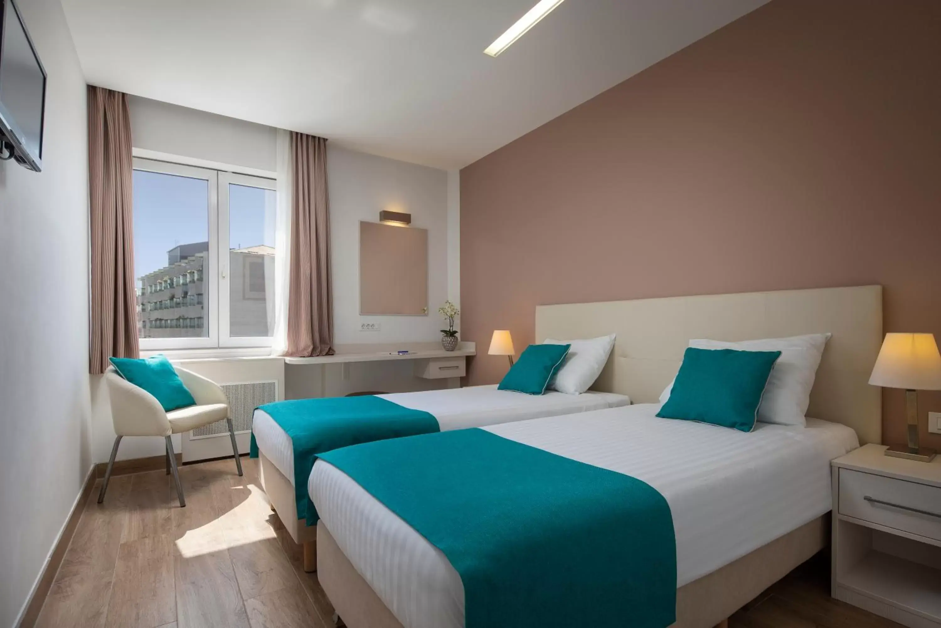 Bed in Hotel Jadran