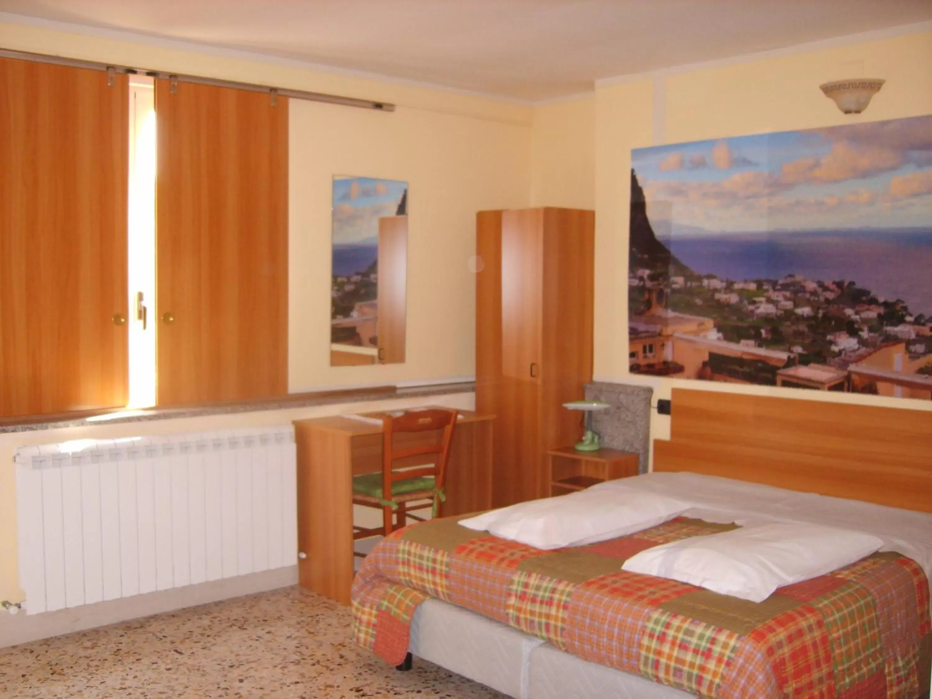 Superior Triple Room in Hotel Rosso Di Sera