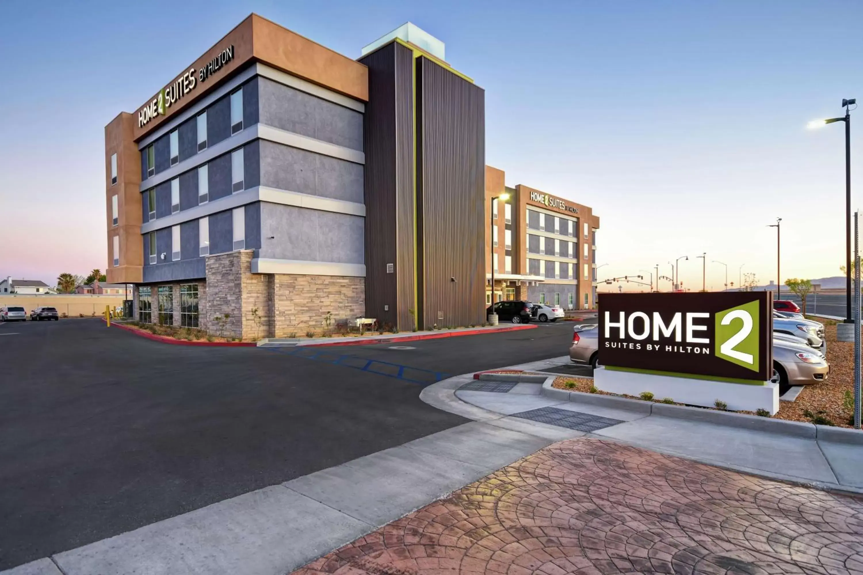 Property Building in Home2 Suites by Hilton Victorville