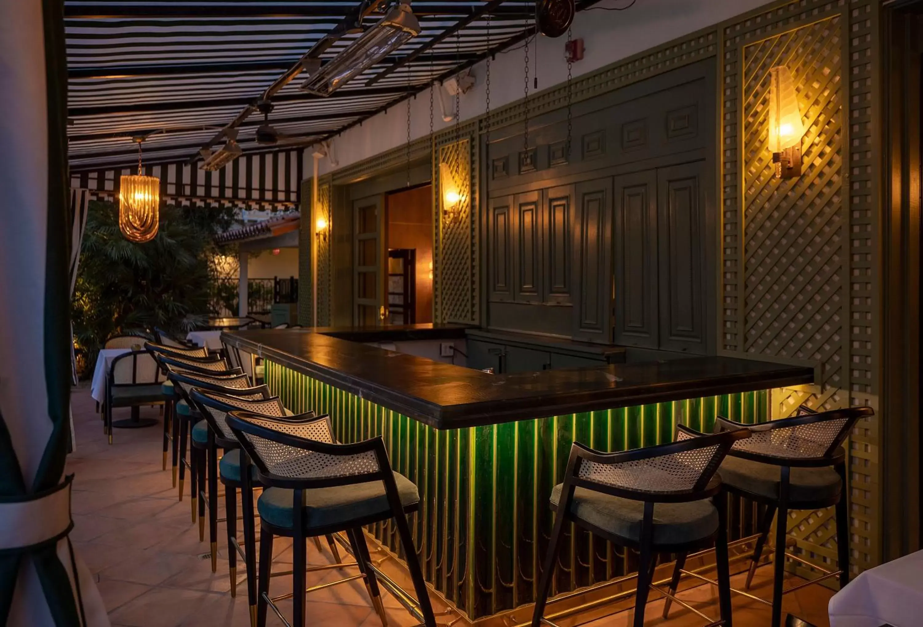 Lounge or bar in The Colony Palms Hotel and Bungalows - Adults Only Lounge or bar in The Colony Palms Hotel and Bungalows - Adults Only