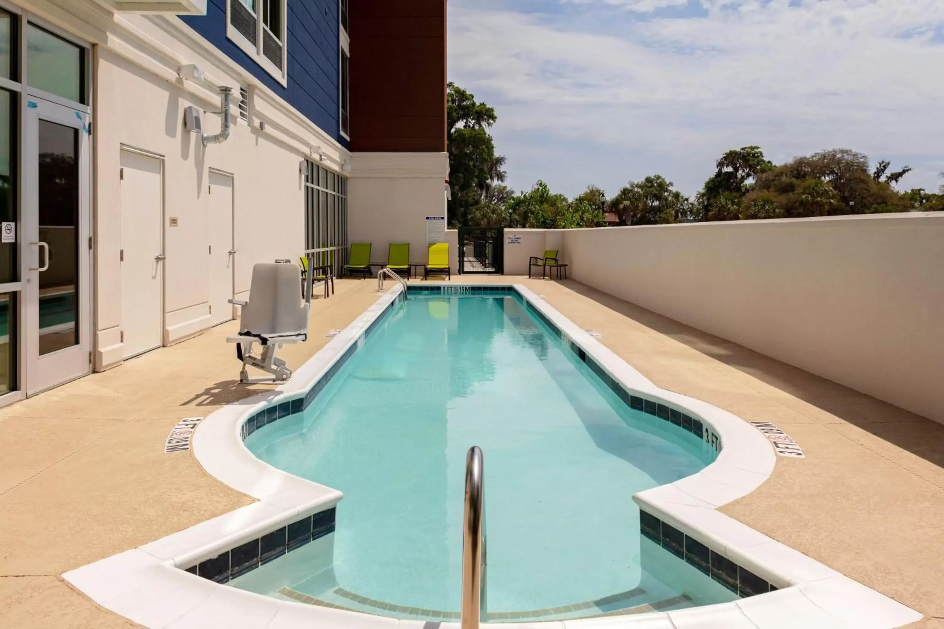 Swimming Pool in SpringHill Suites by Marriott Beaufort