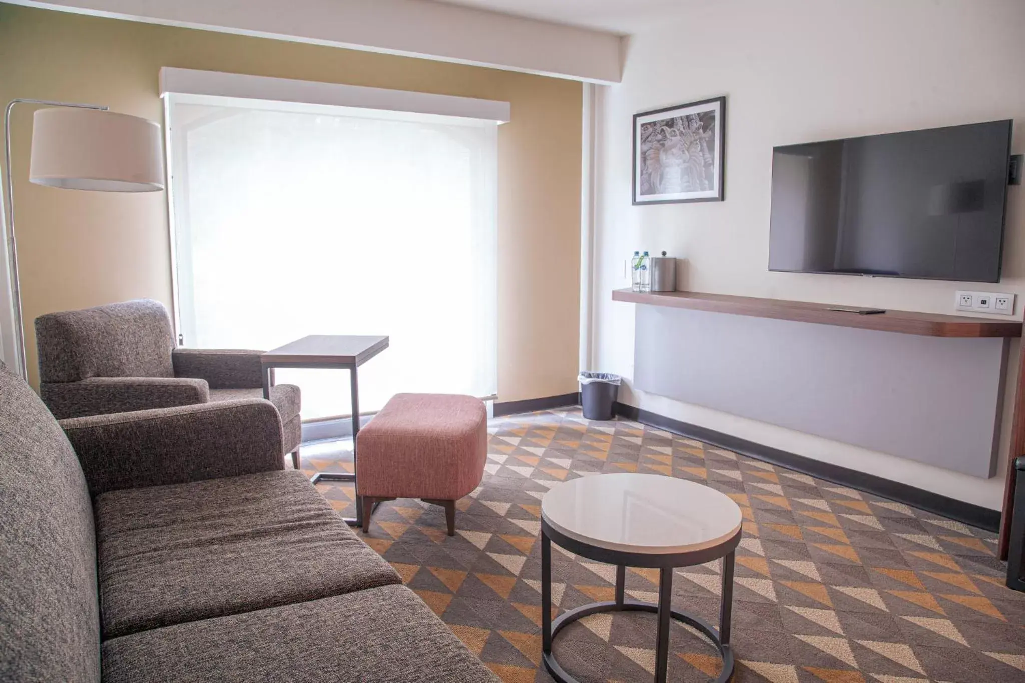 Bedroom, Seating Area in Holiday Inn Tlaxcala, an IHG Hotel