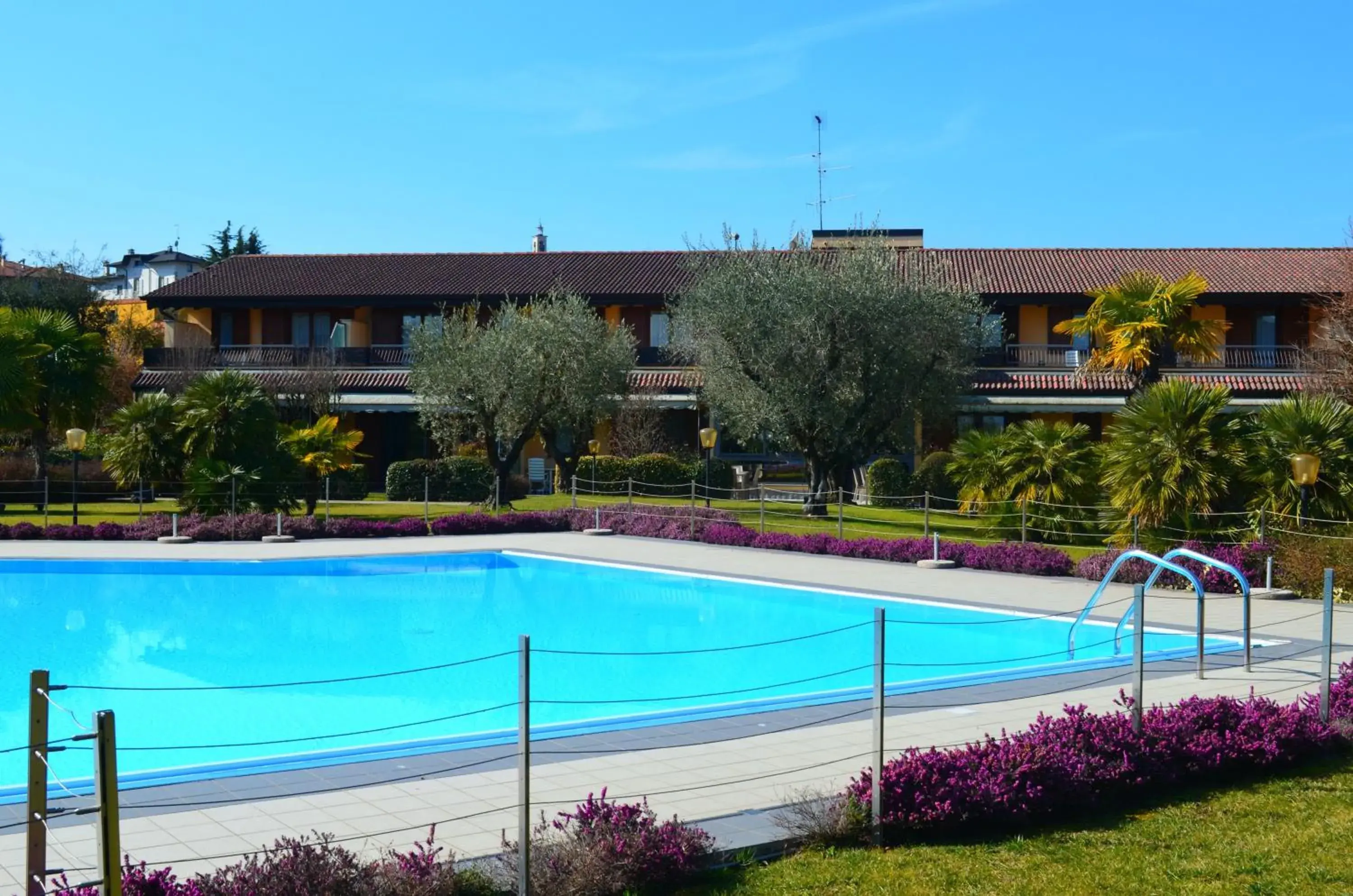 Facade/entrance, Swimming Pool in Hotel Ulivi