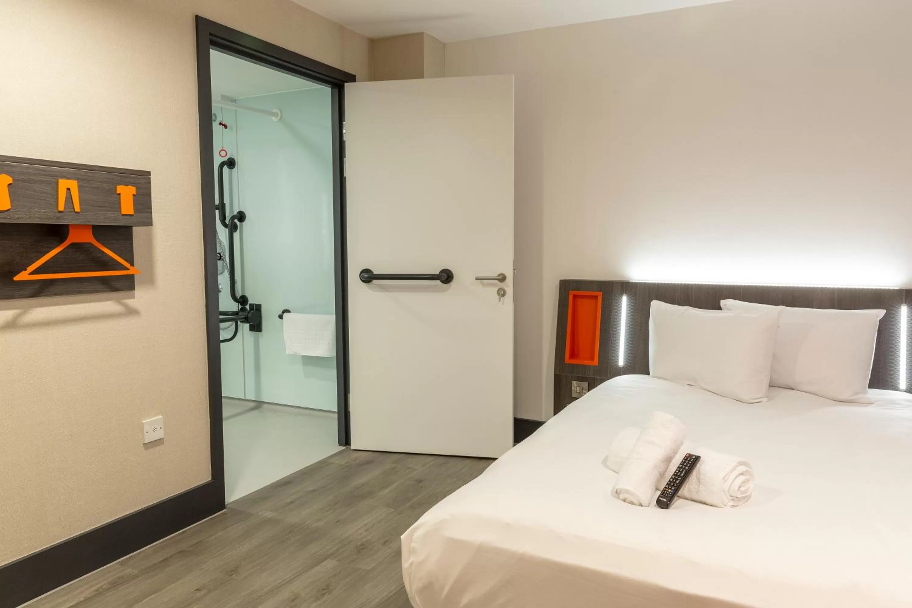 Double Room - Disability Access in Easyhotel Reading