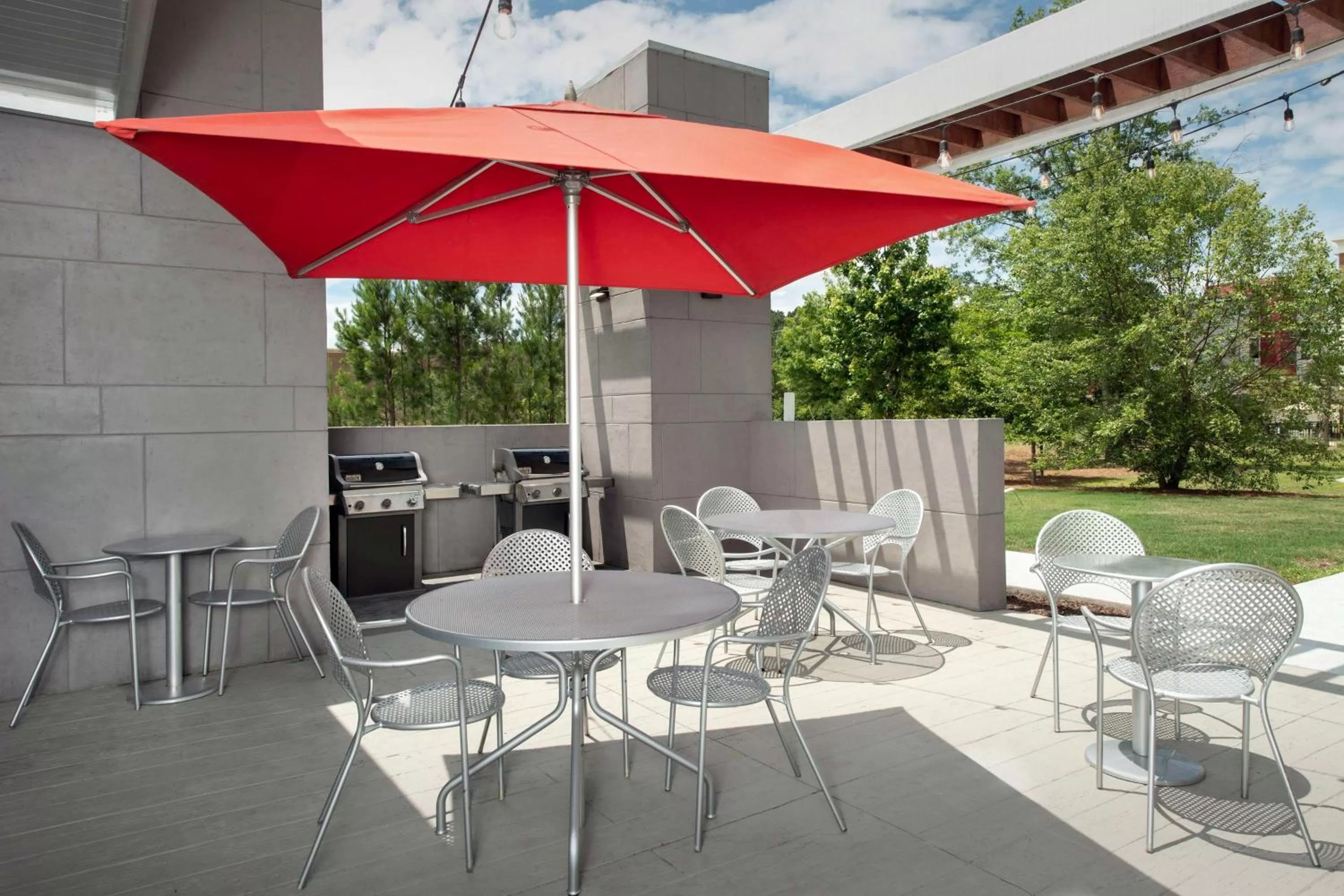 Patio in Home2 Suites By Hilton Summerville