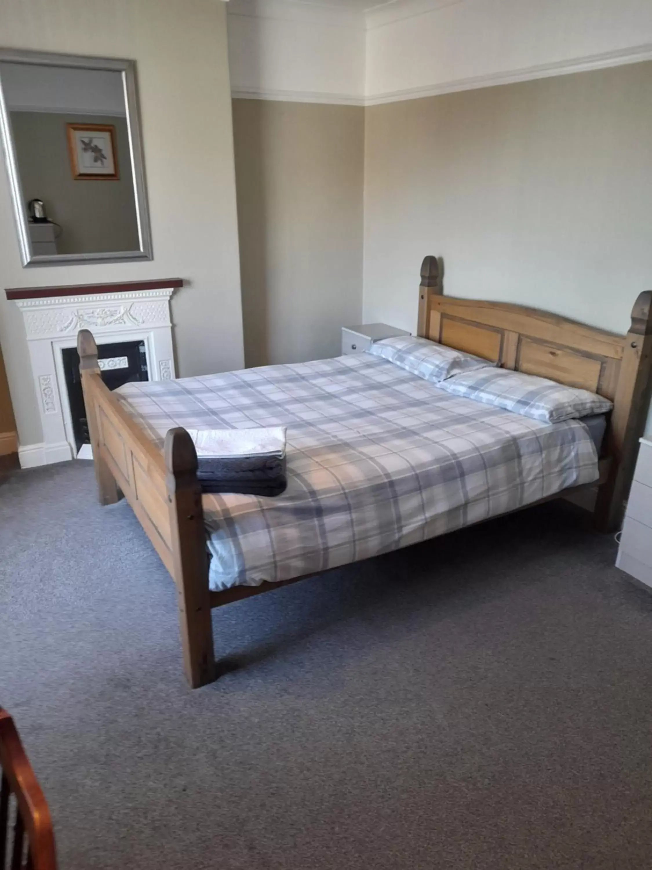 Bed in Black Bull Inn