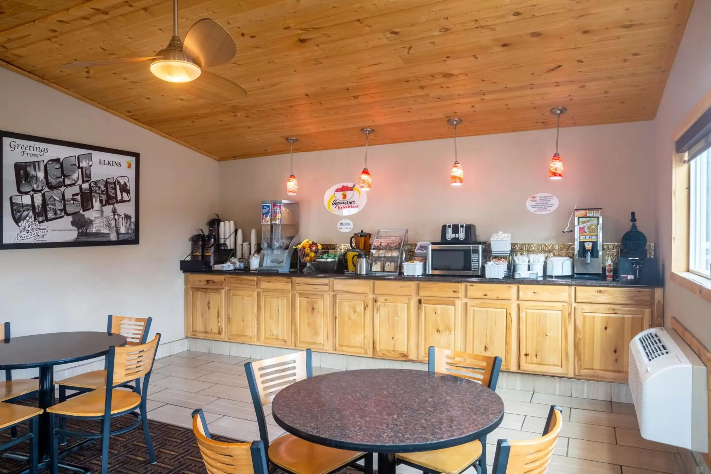 Food in Super 8 by Wyndham Elkins Food in Super 8 by Wyndham Elkins