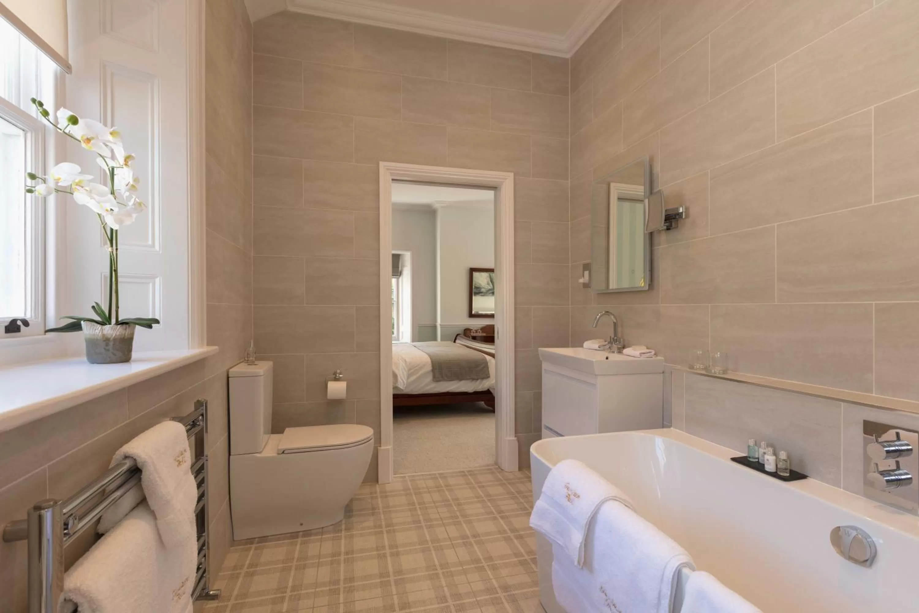 Bathroom in Farlam Hall Hotel & Restaurant