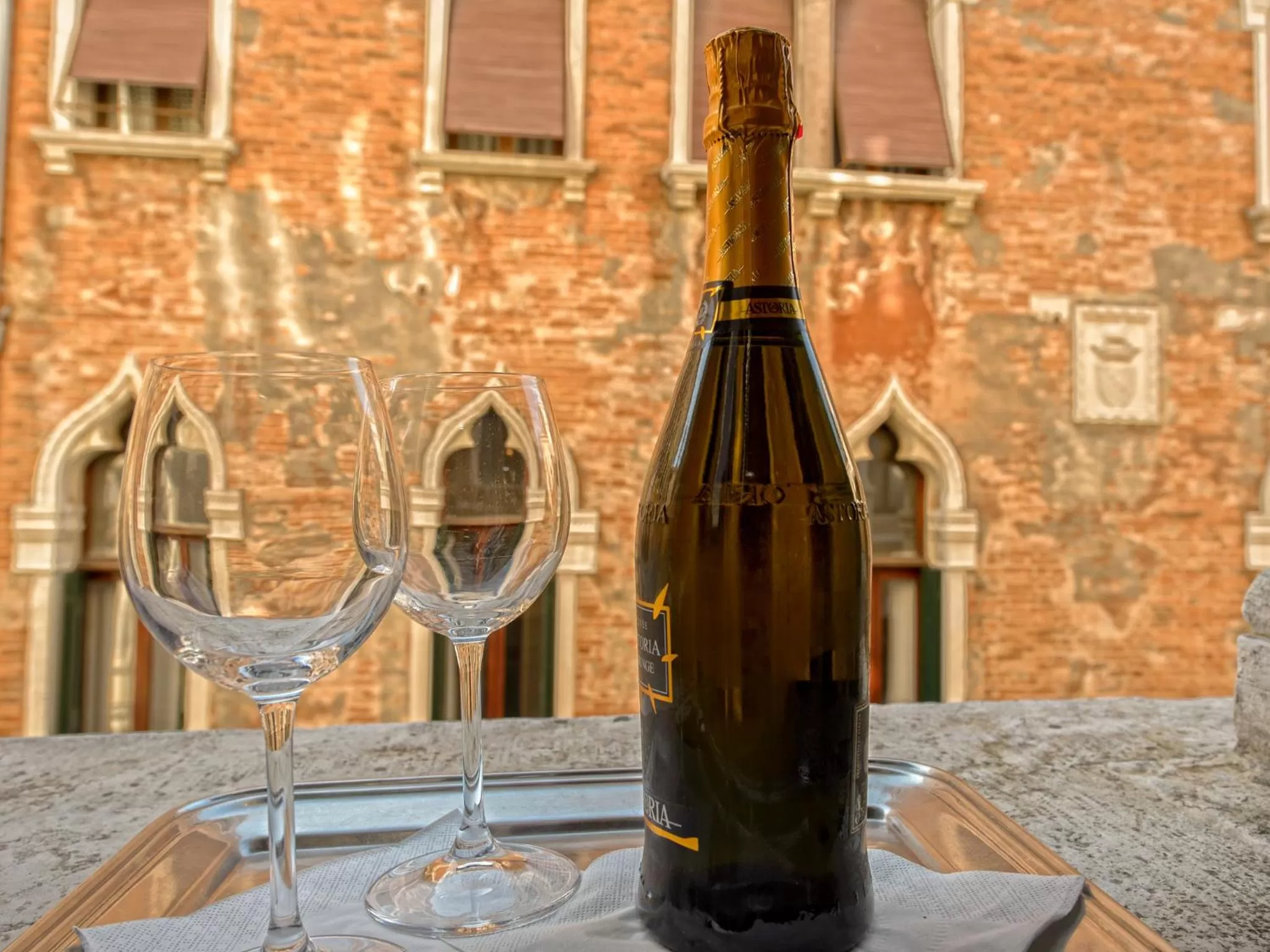 Decorative detail in Centauro Hotel