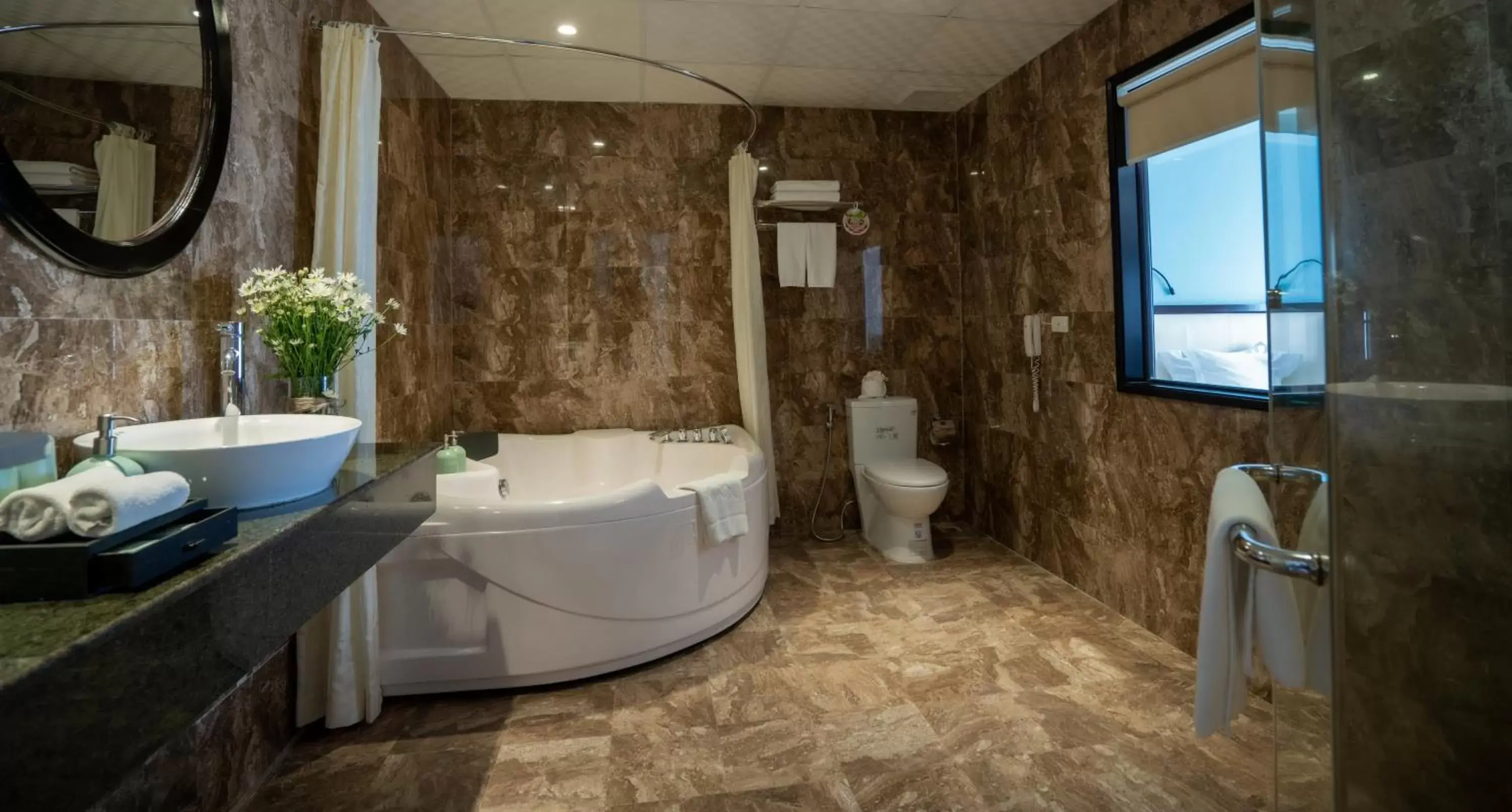 Bathroom in Hoian Sincerity Hotel & Spa