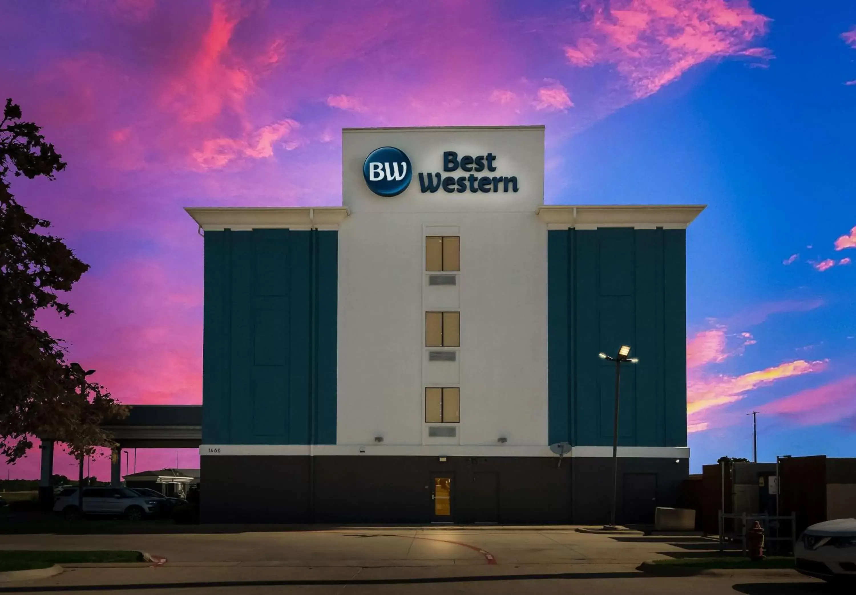 Property Building in Best Western Eastland