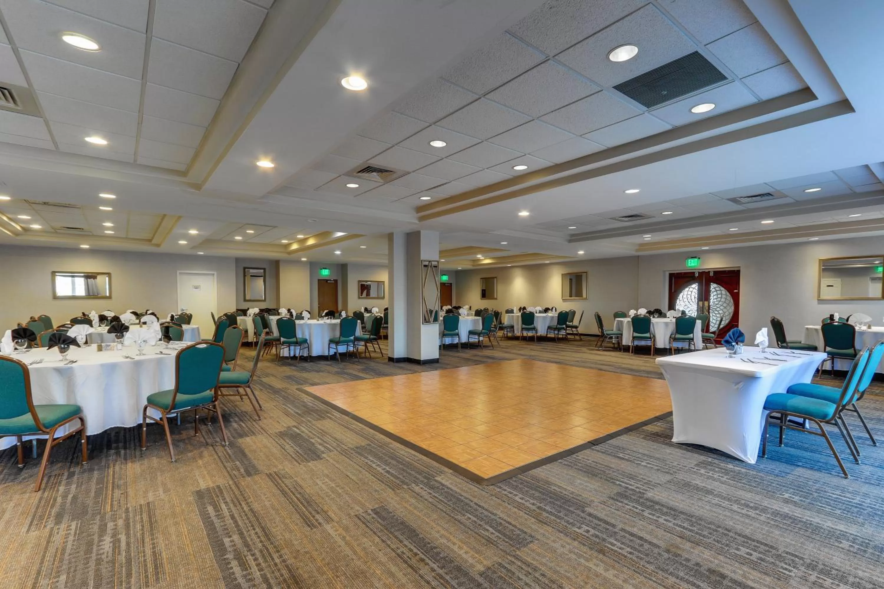 Banquet/Function facilities in Holiday Inn Express Aberdeen-Chesapeake House by IHG